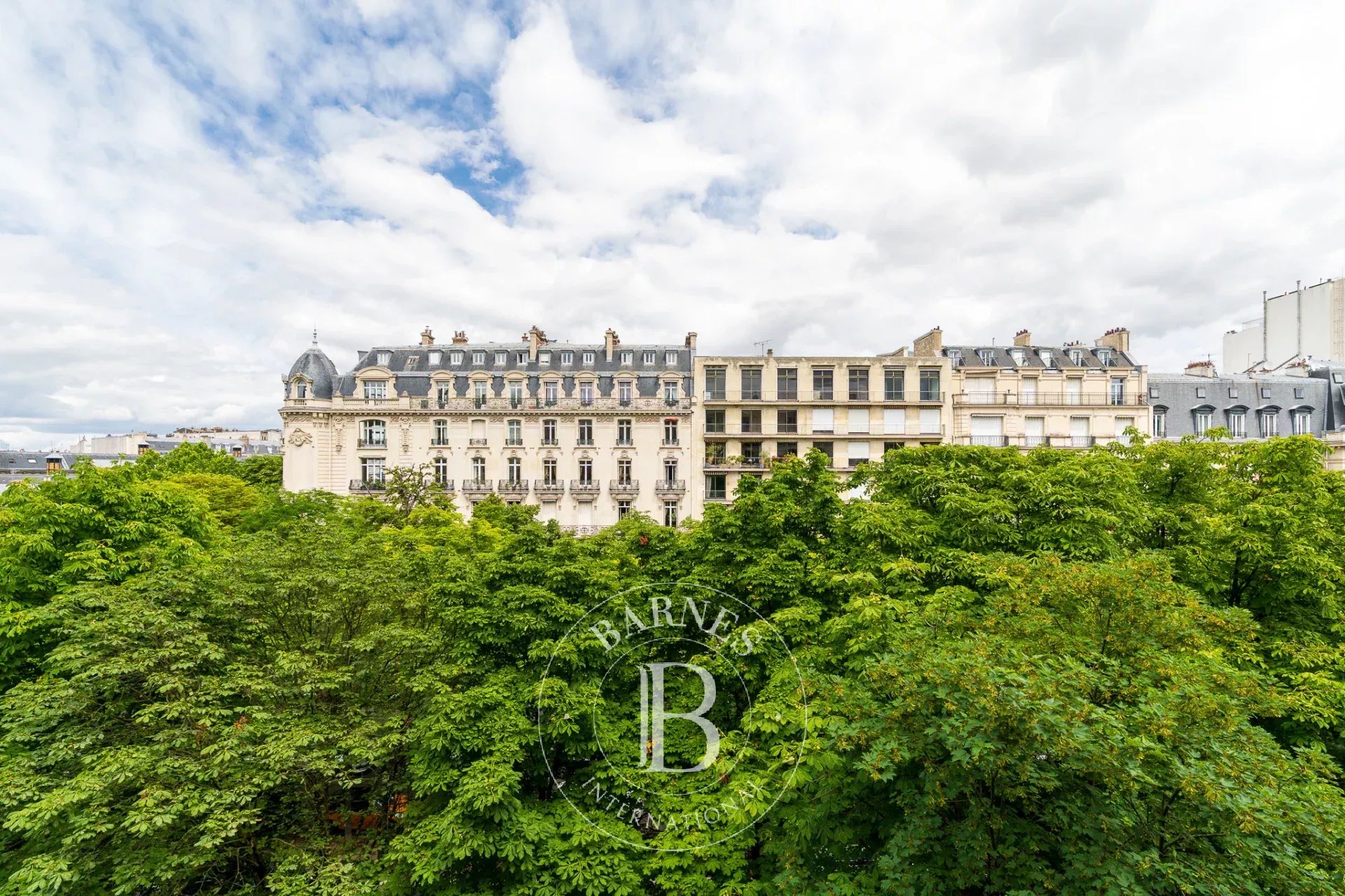 Paris  - Apartment 4 Bedrooms - picture 11