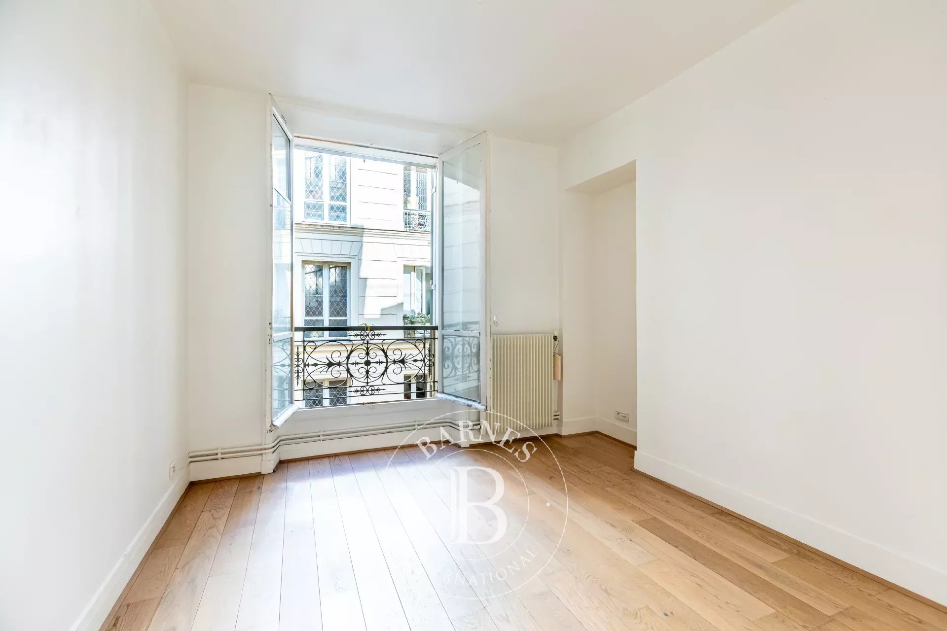 Paris  - Apartment 2 Bedrooms - picture 5
