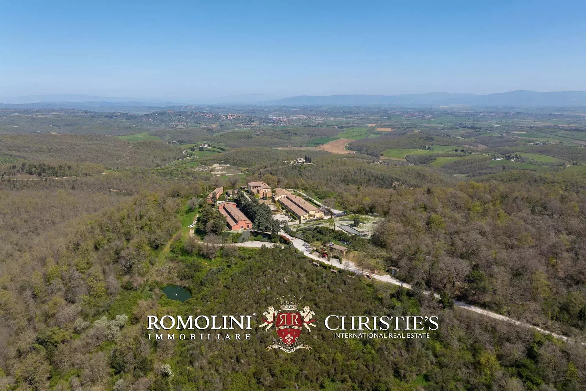 LUXUSANLAGE MIT 19 WOHNUNGEN IN DER TOSKANA, VAL D'ORCIA