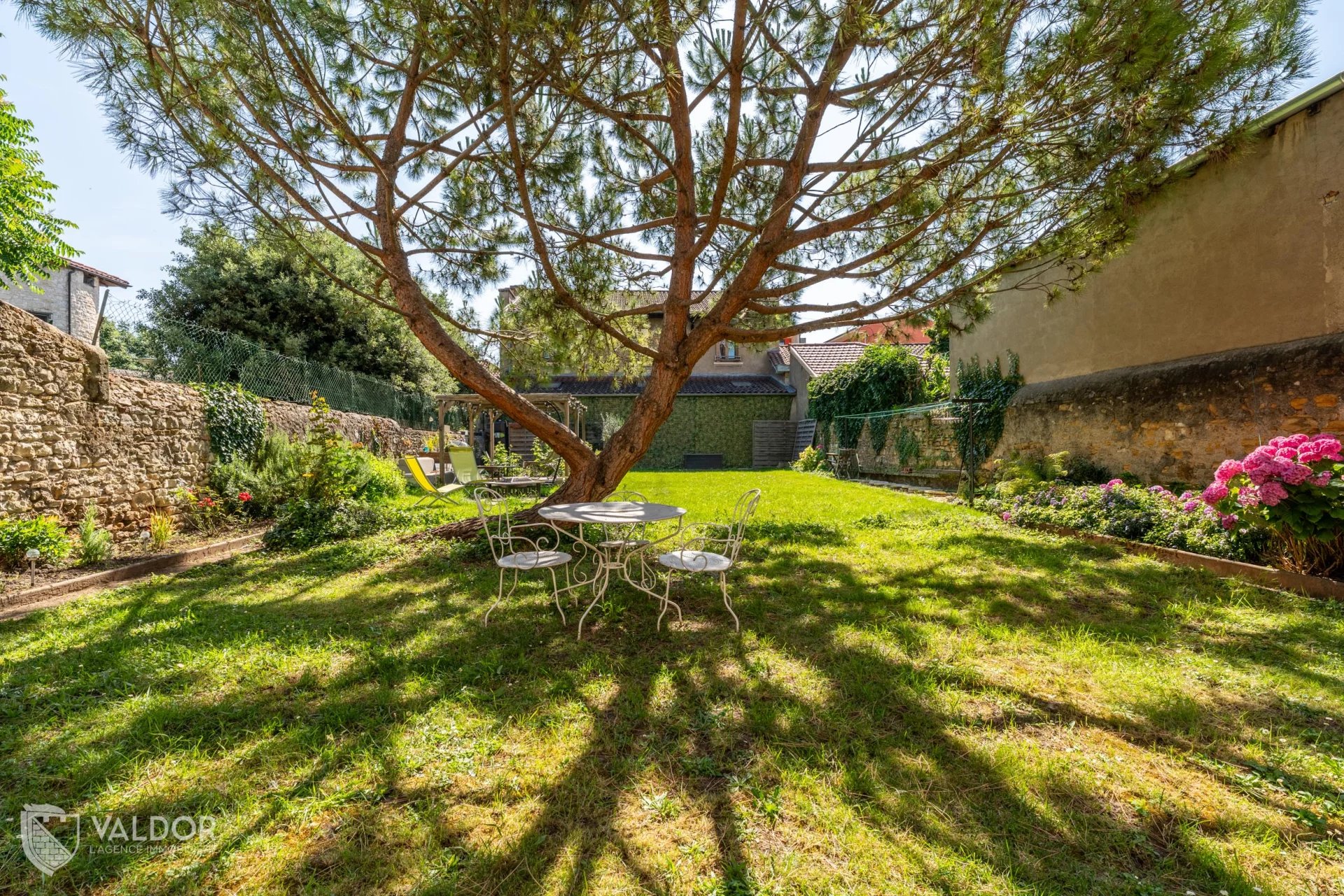 T3 REZ-DE-JARDIN HYPER CENTRE VILLEFRANCHE