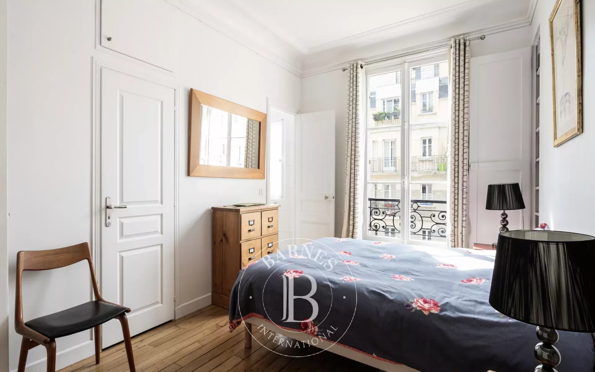 Daire Paris 18ème - picture 17