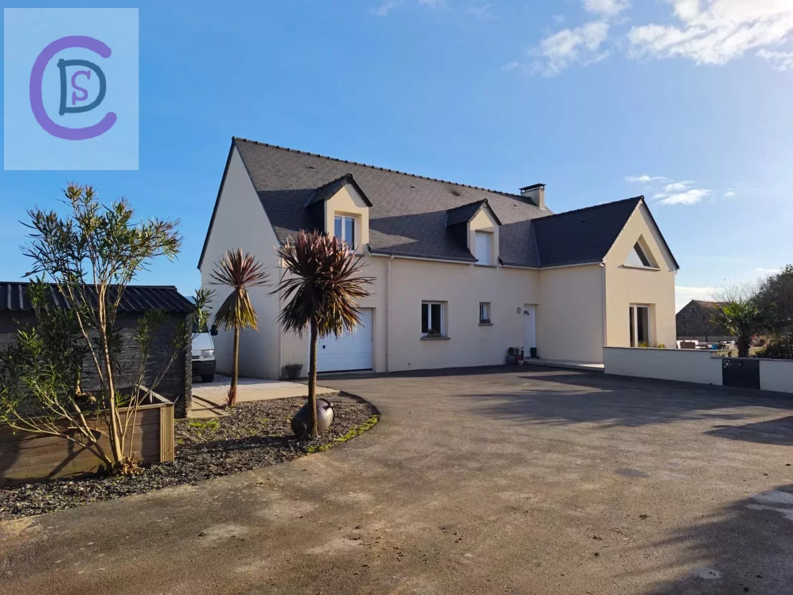 Agence immobilière de 