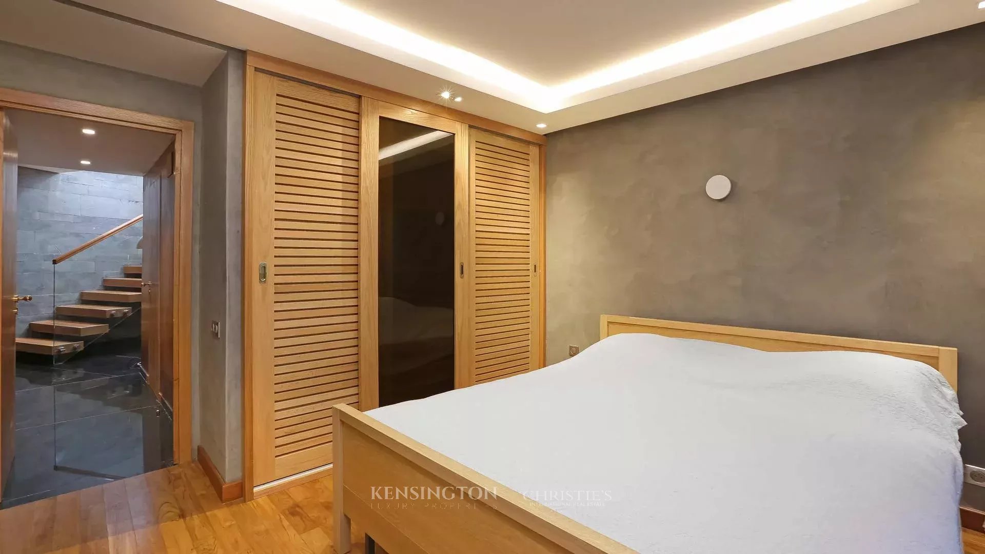 4 Bedroom Villa/Townhouse's Image 23