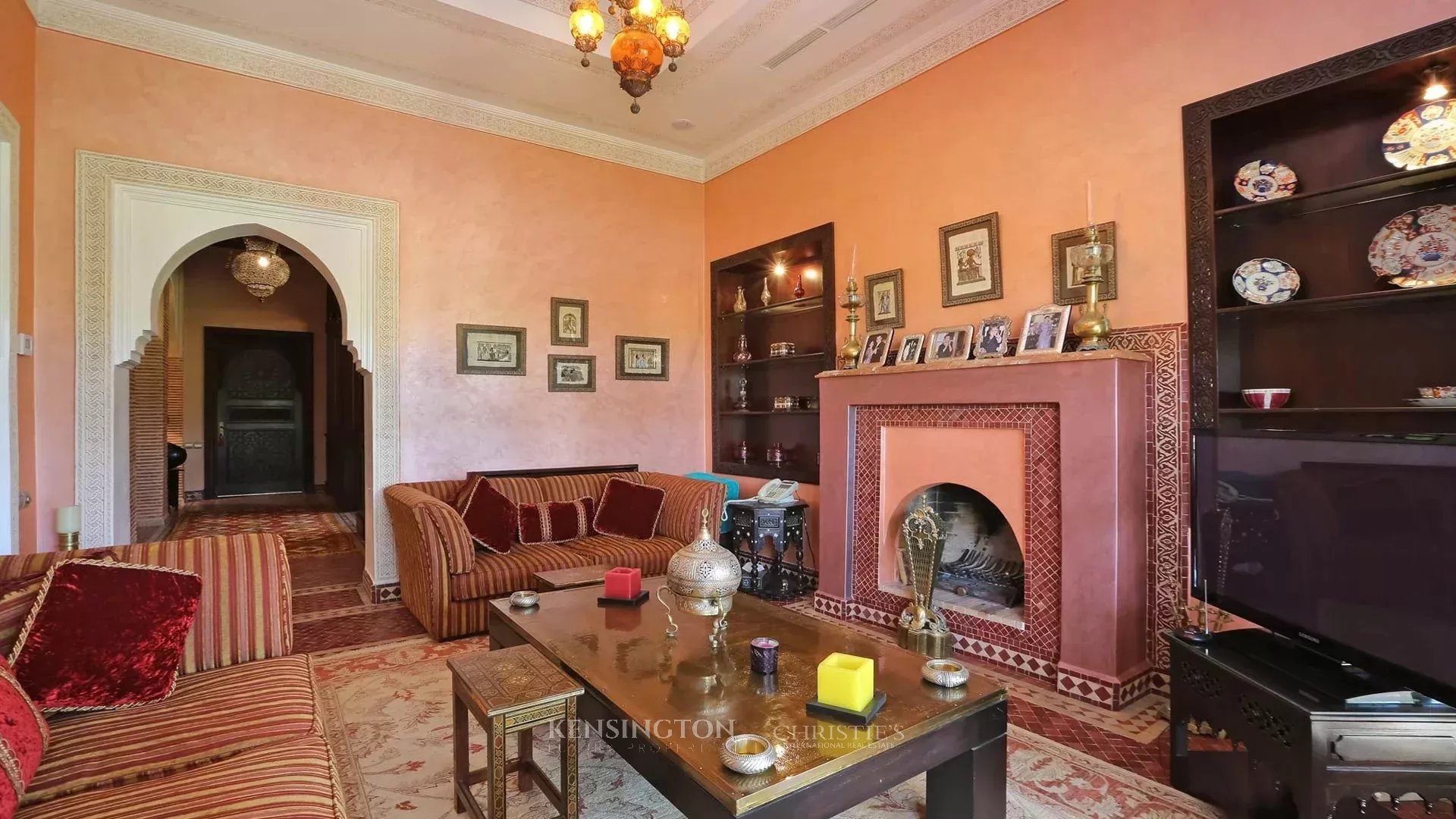 4 Bedroom Villa/Townhouse's Image 9