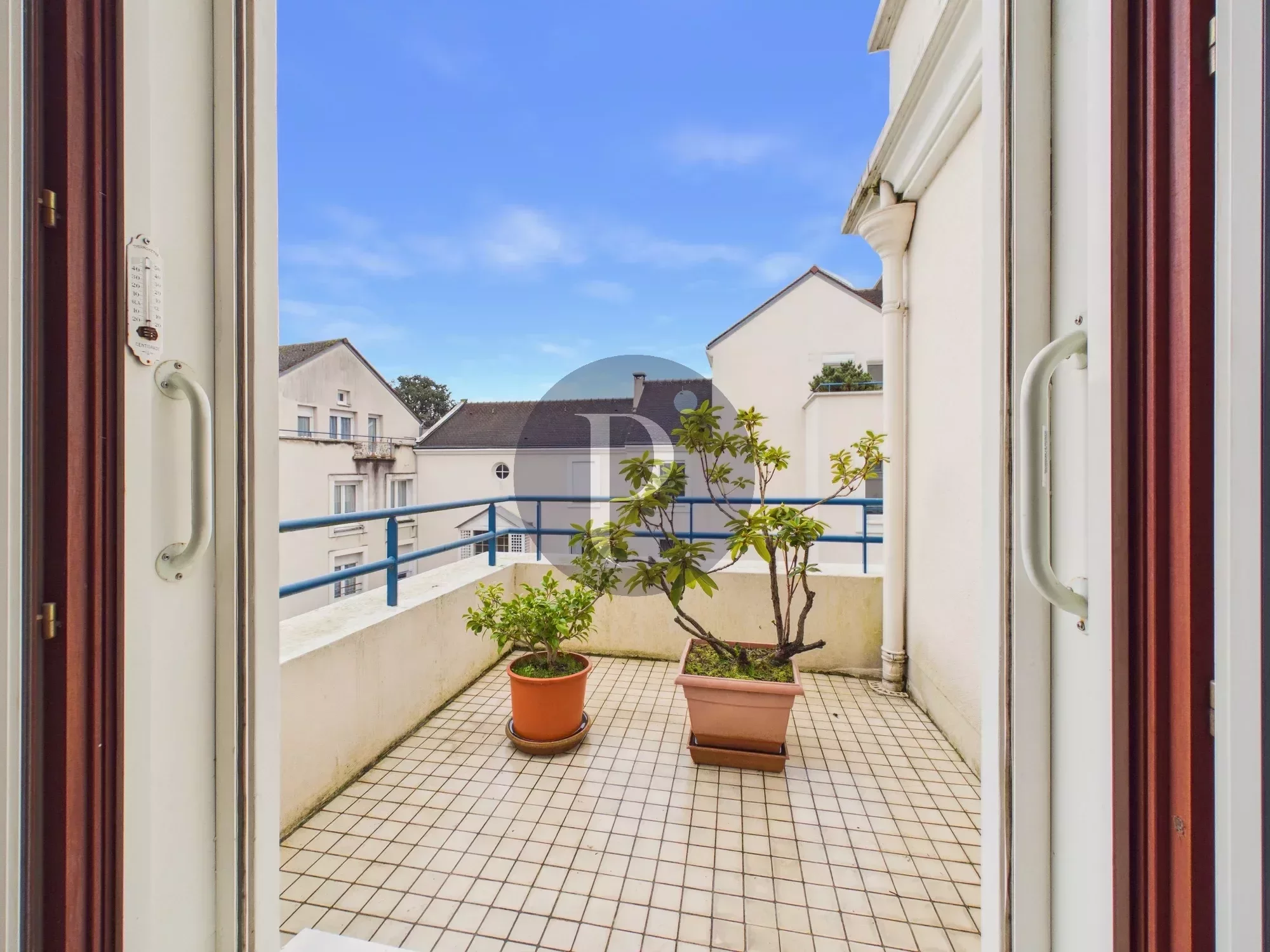 vente-appartement-5-pieces-verrieres-le-buisson-86275440