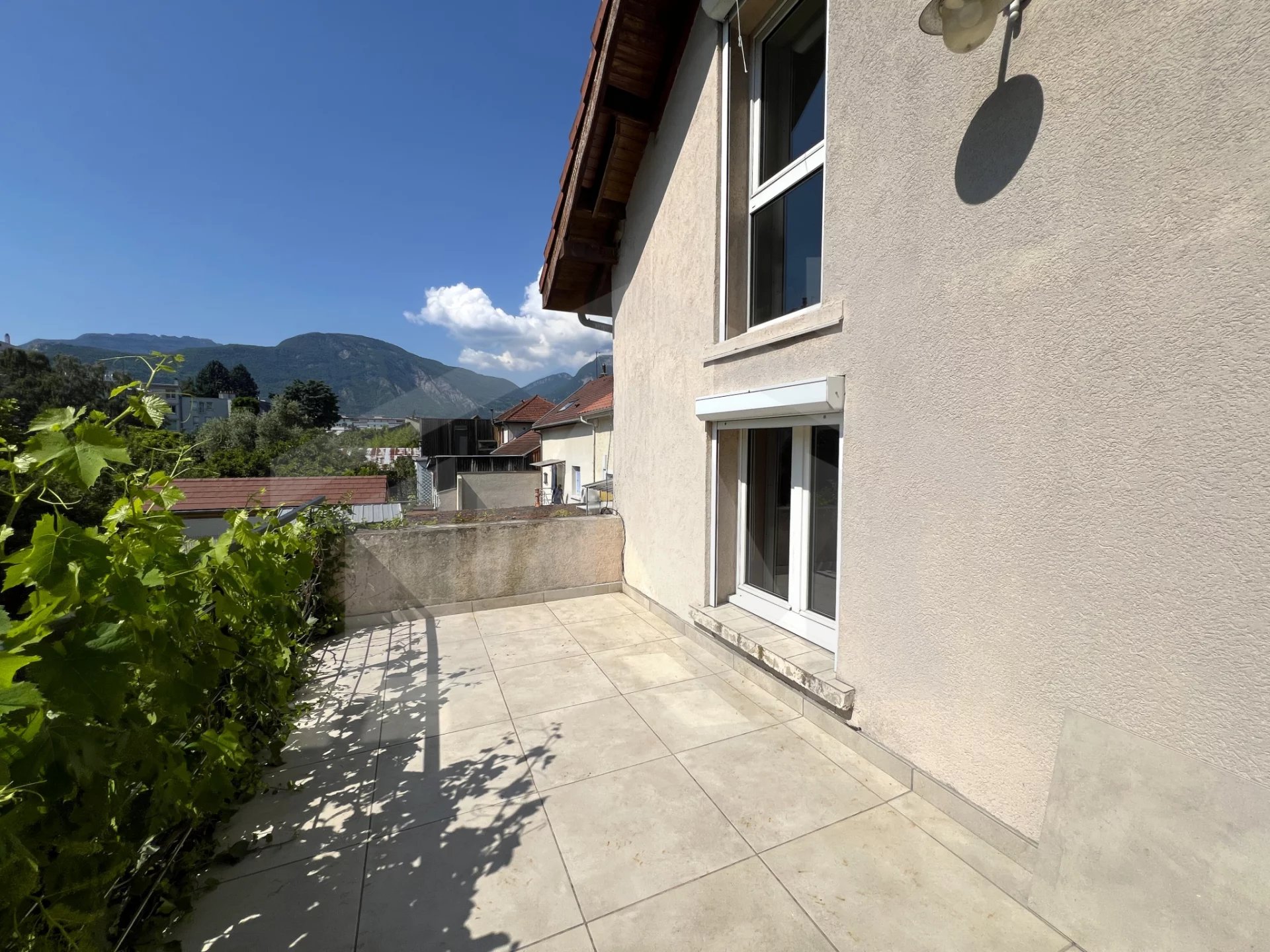 MAISON DE VILLE - 124M2 - JEANNE D'ARC / WASHINGTON