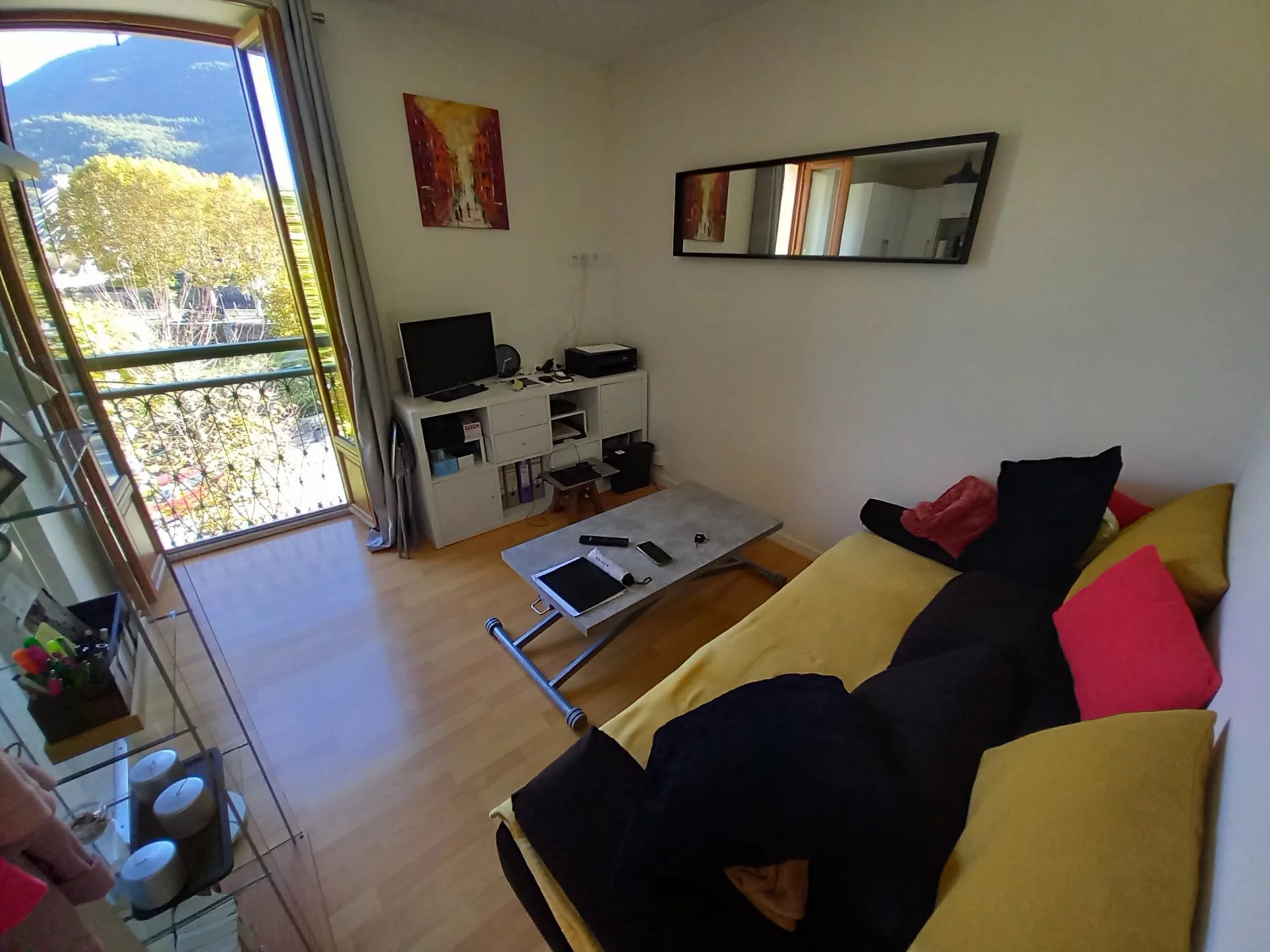 Appartement 2p de 23m² au dernier étage avec vue dégagée