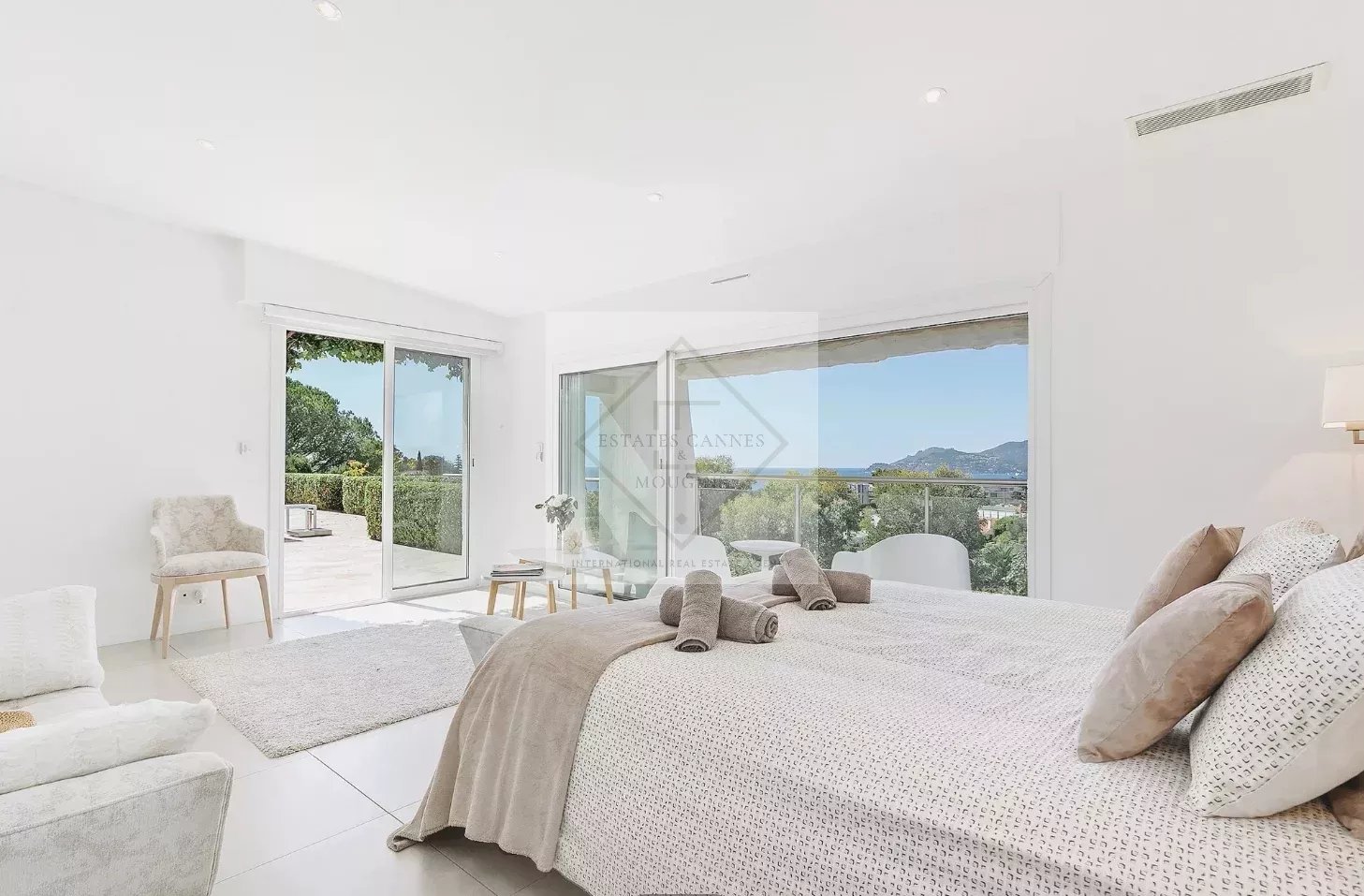 Villa de Luxe à Cannes avec Piscine Chauffée & Vue Mer — photo 9
