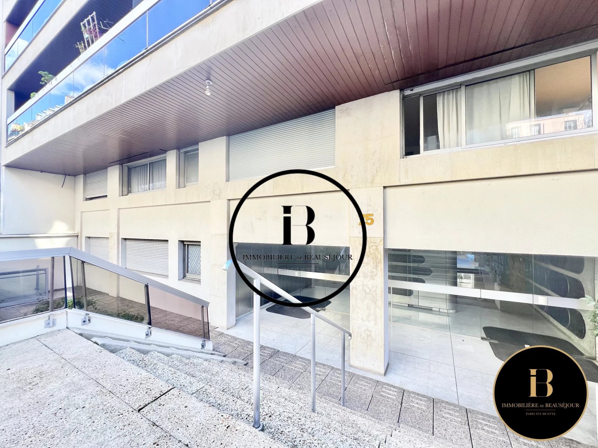 Location Appartement Paris 16ème