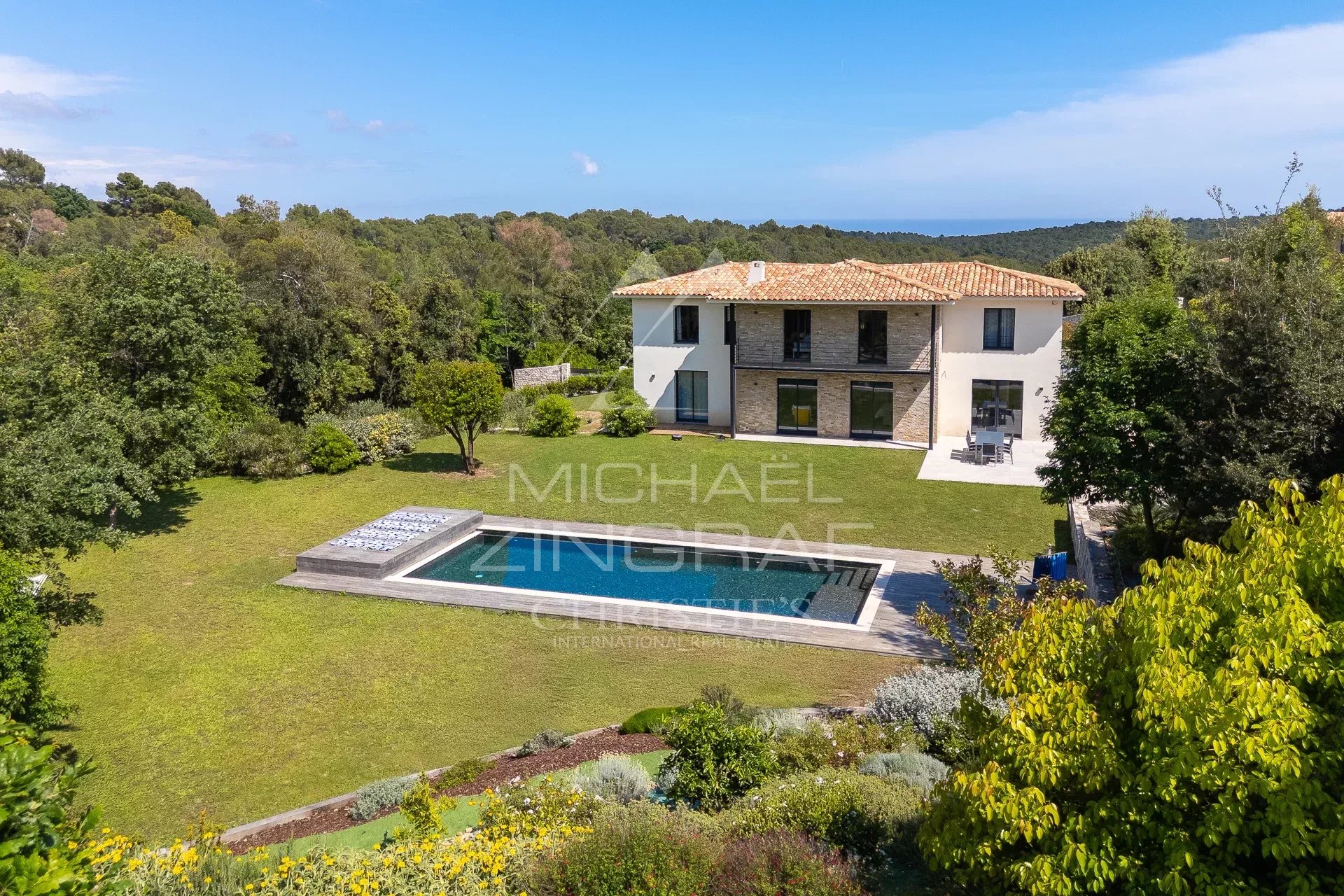 7 Bedroom Villa/Townhouse's Image 7