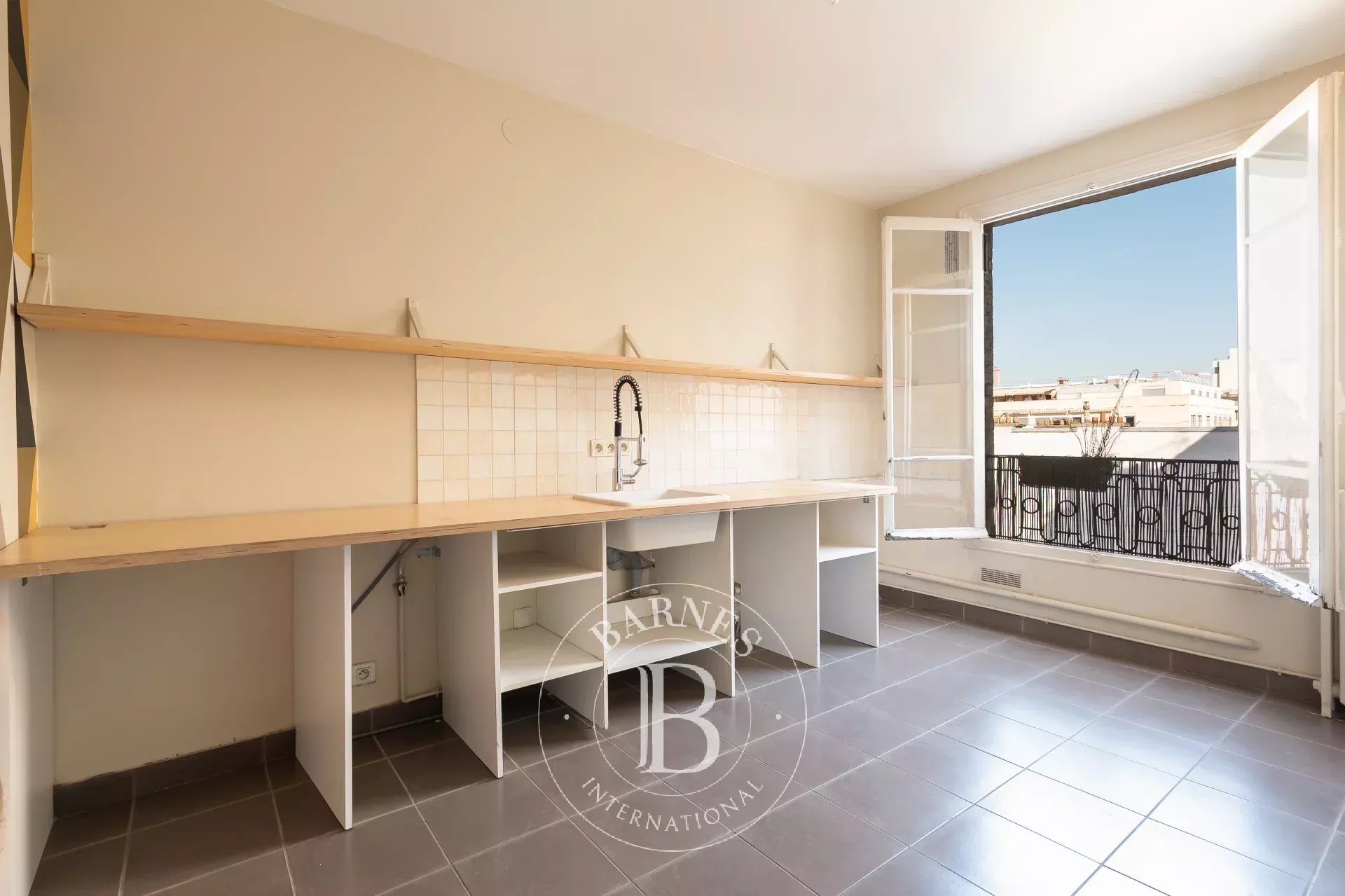 Daire Paris 18ème - picture 19