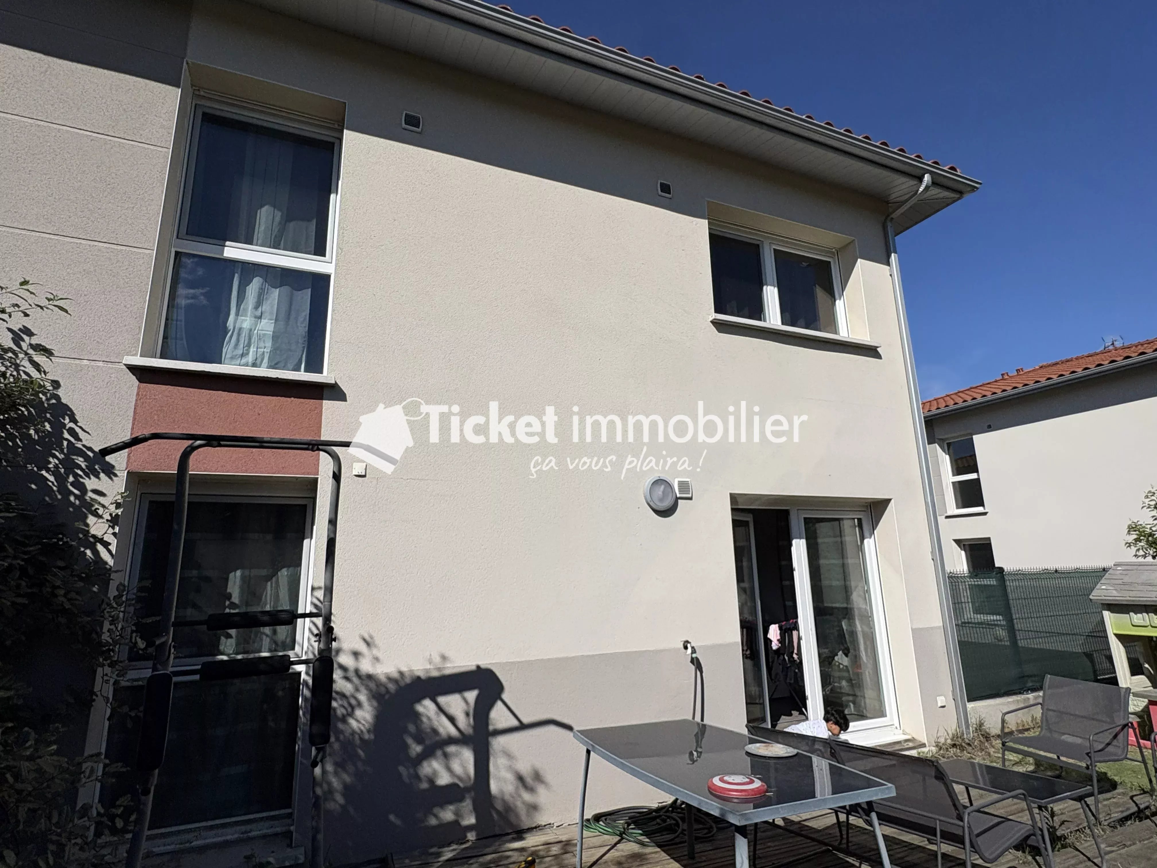 Maison T4 101M2 Loué avec 3 Places de parking — photo 9