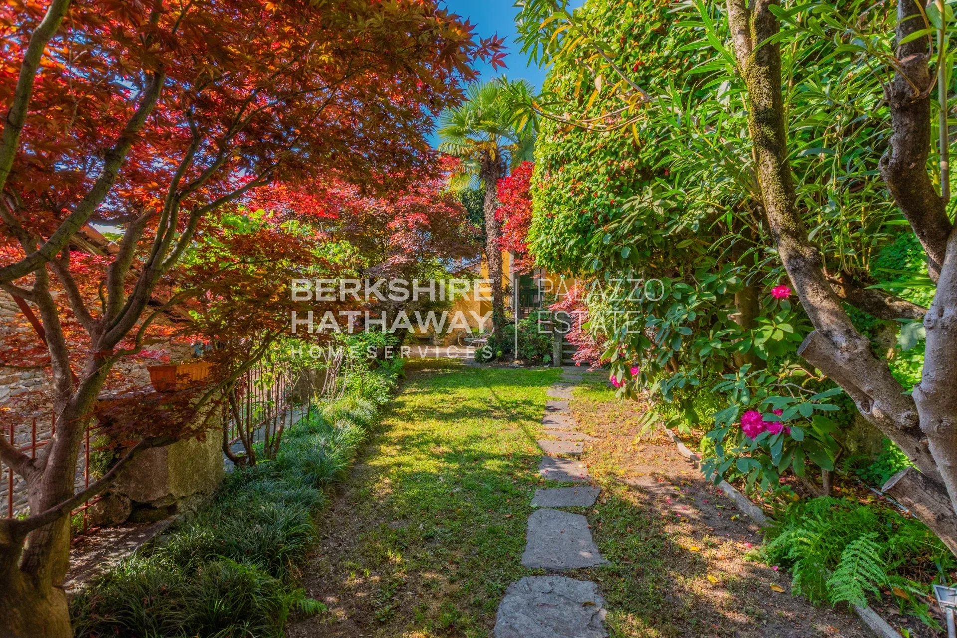 Historic Residence with Three Independent Units and Panoramic Lake Maggiore Views in Solcio di Lesa