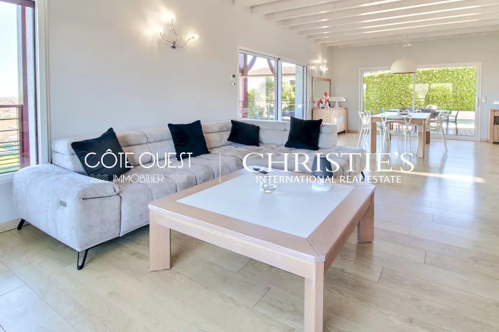 3 Bedroom Villa/Townhouse's Image 7