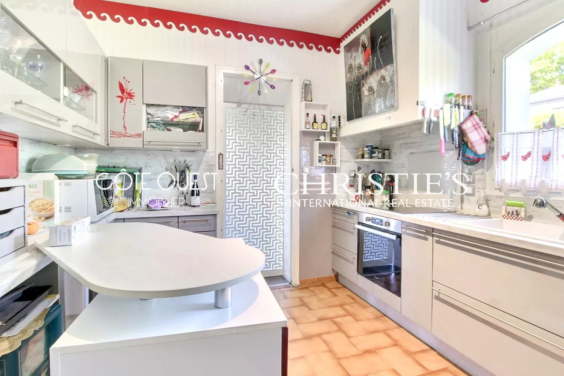 5 Bedroom Villa/Townhouse's Image 11