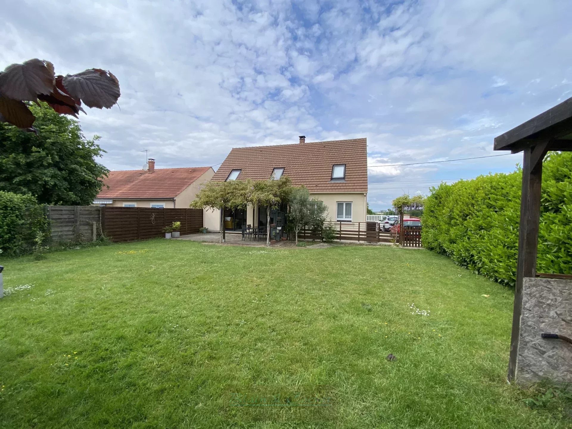 Belle maison moderne à Amilly Bourg – Emplacement idéal