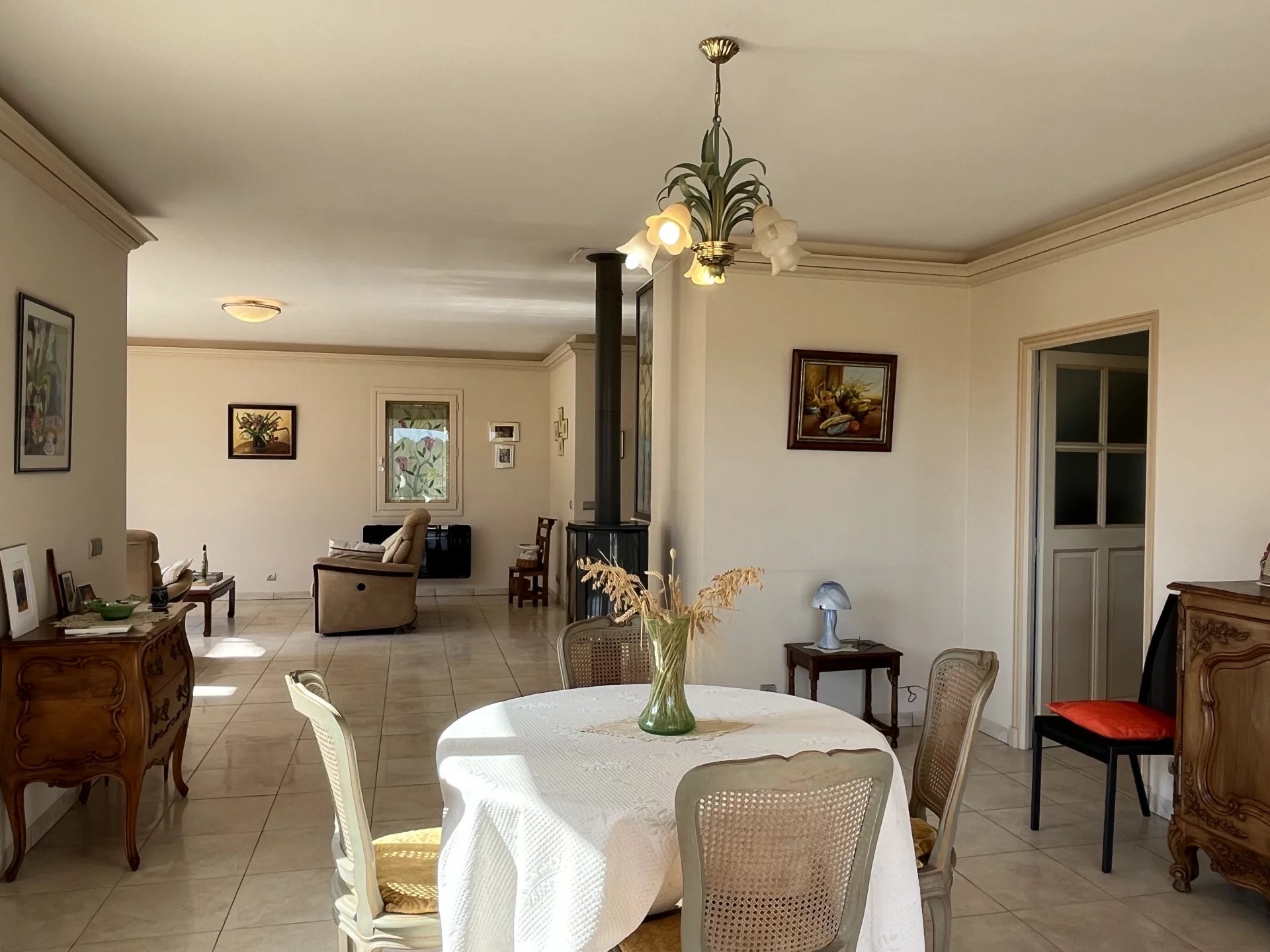 Villa with nice view and independent studio - Seillans