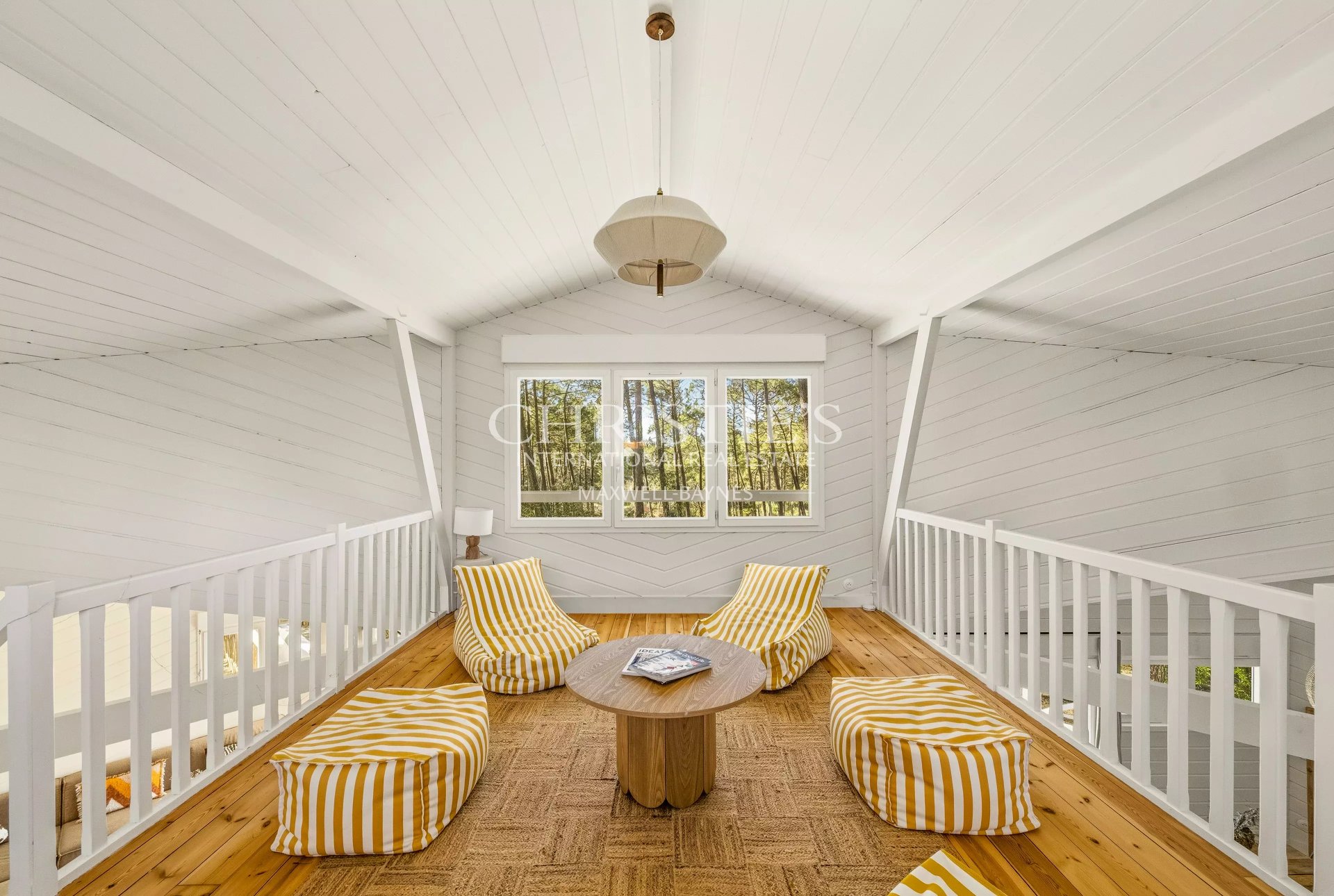 6 Bedroom Villa/Townhouse's Image 7