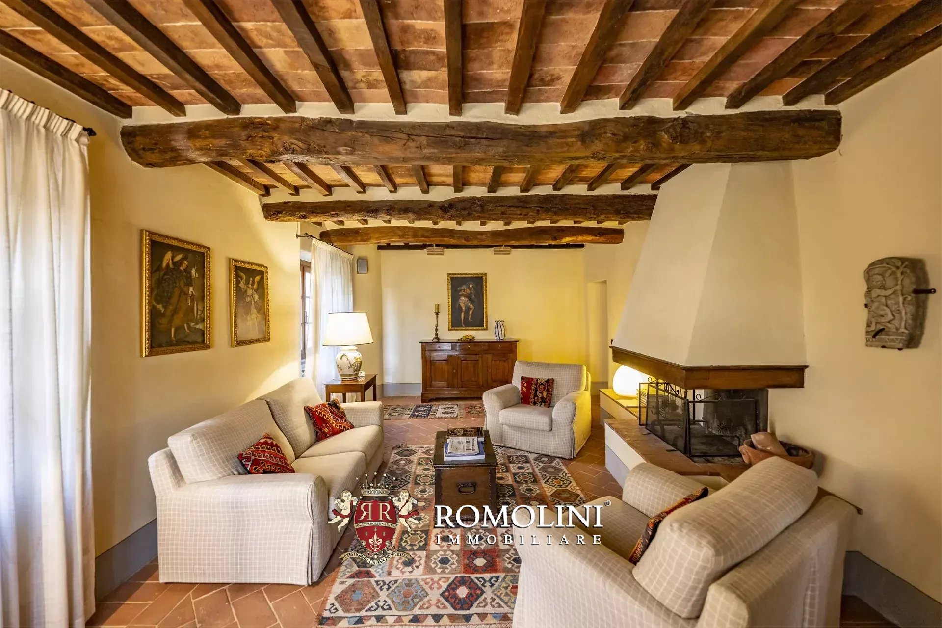 4 Bedroom Villa/Townhouse's Image 21