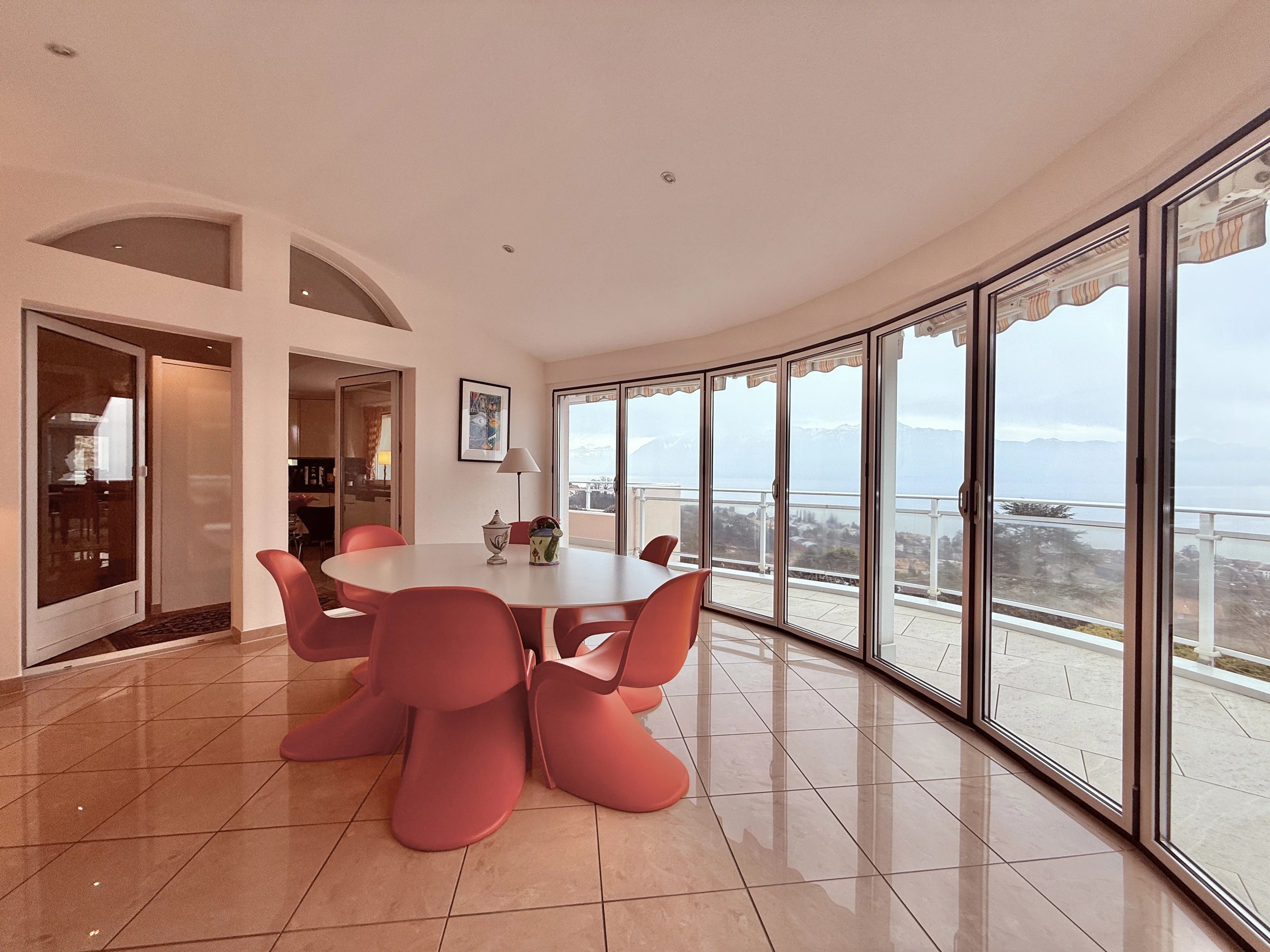 Prestigieuse Propriété d’Architecte avec Vue Panoramique