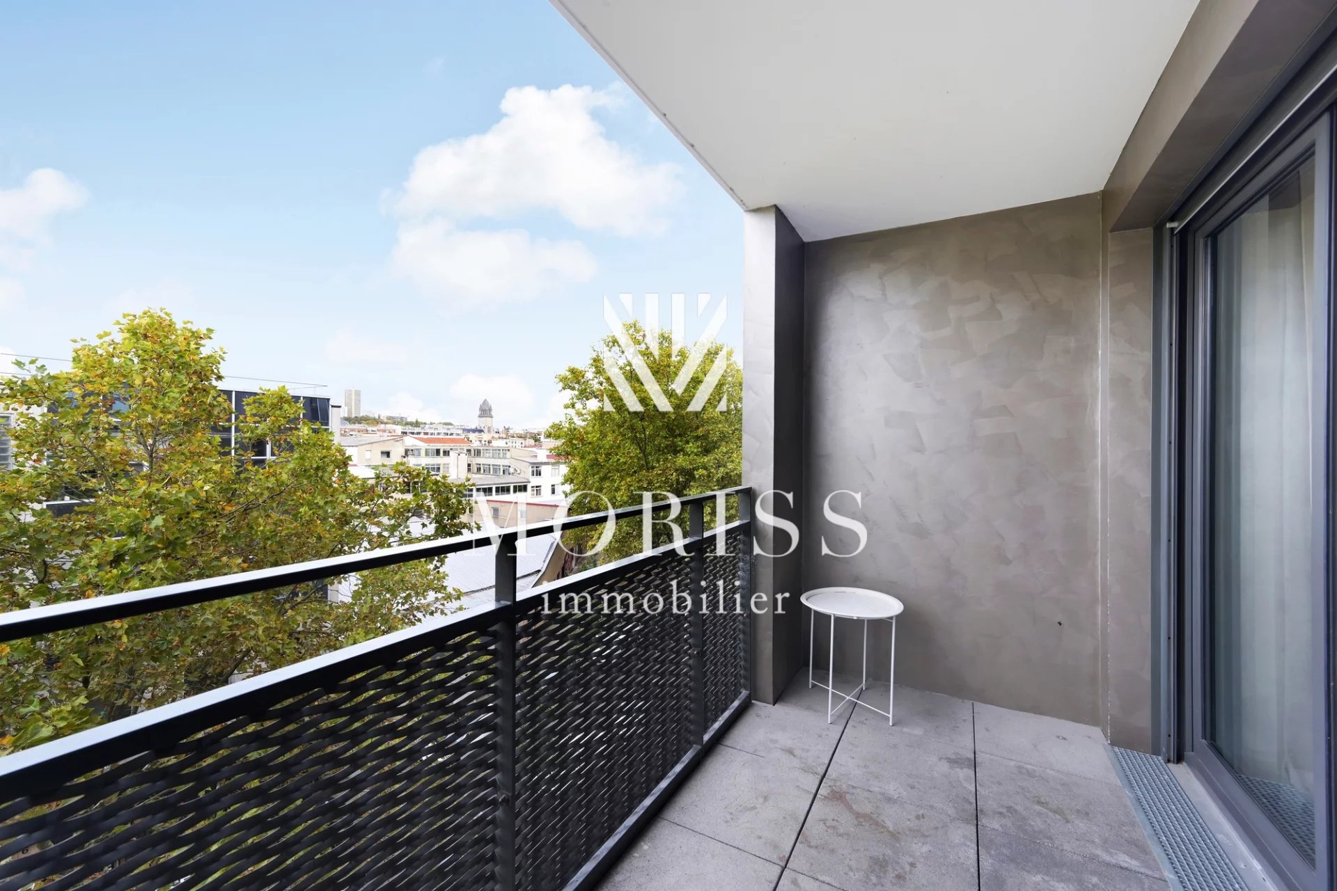 Montreuil Appartement de 5 pièces, 4 chambres + 12 m2 de balcon - Image Array