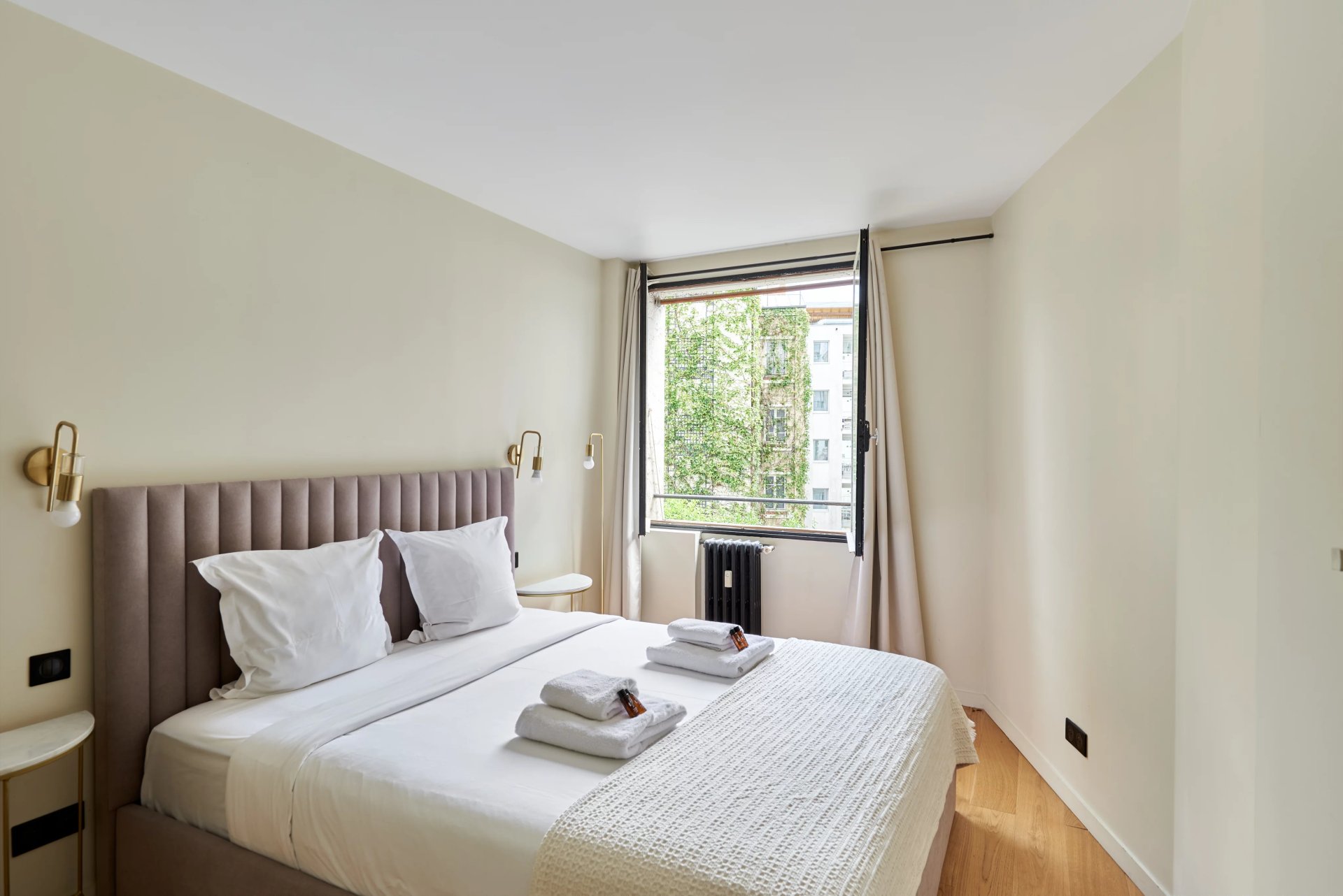 2 Bedroom Apartment/Flat's Image 4