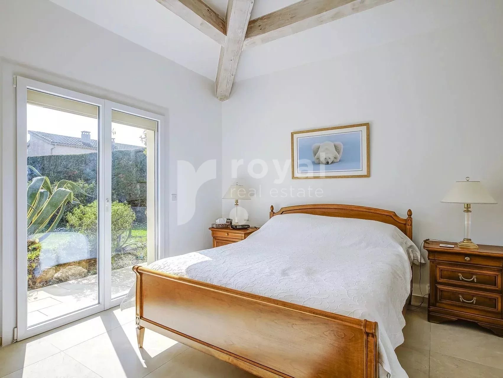 Villa avec jardin et piscine — photo 17