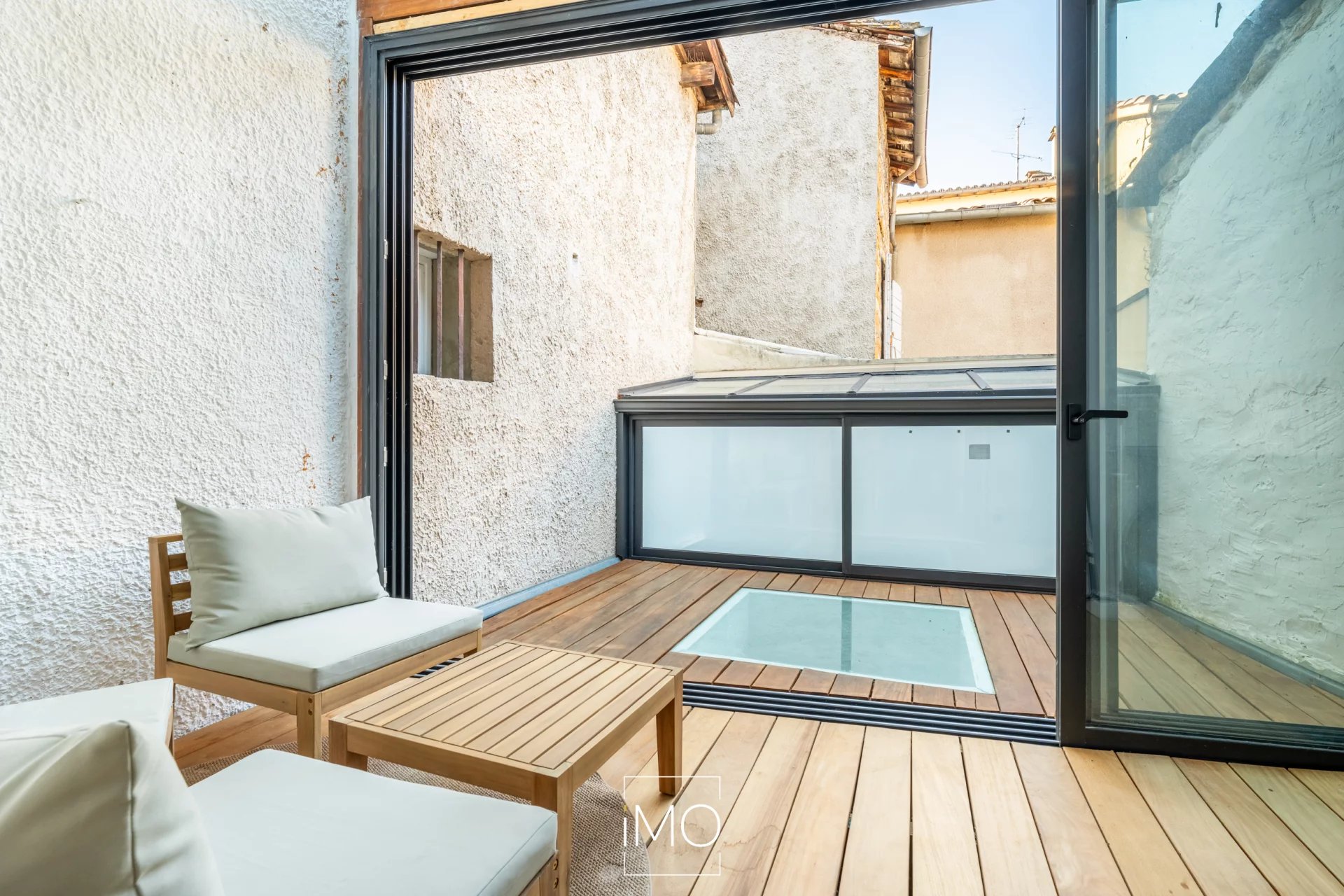 Charmante maison de village - véranda, terrasse au cœur de Chasselay