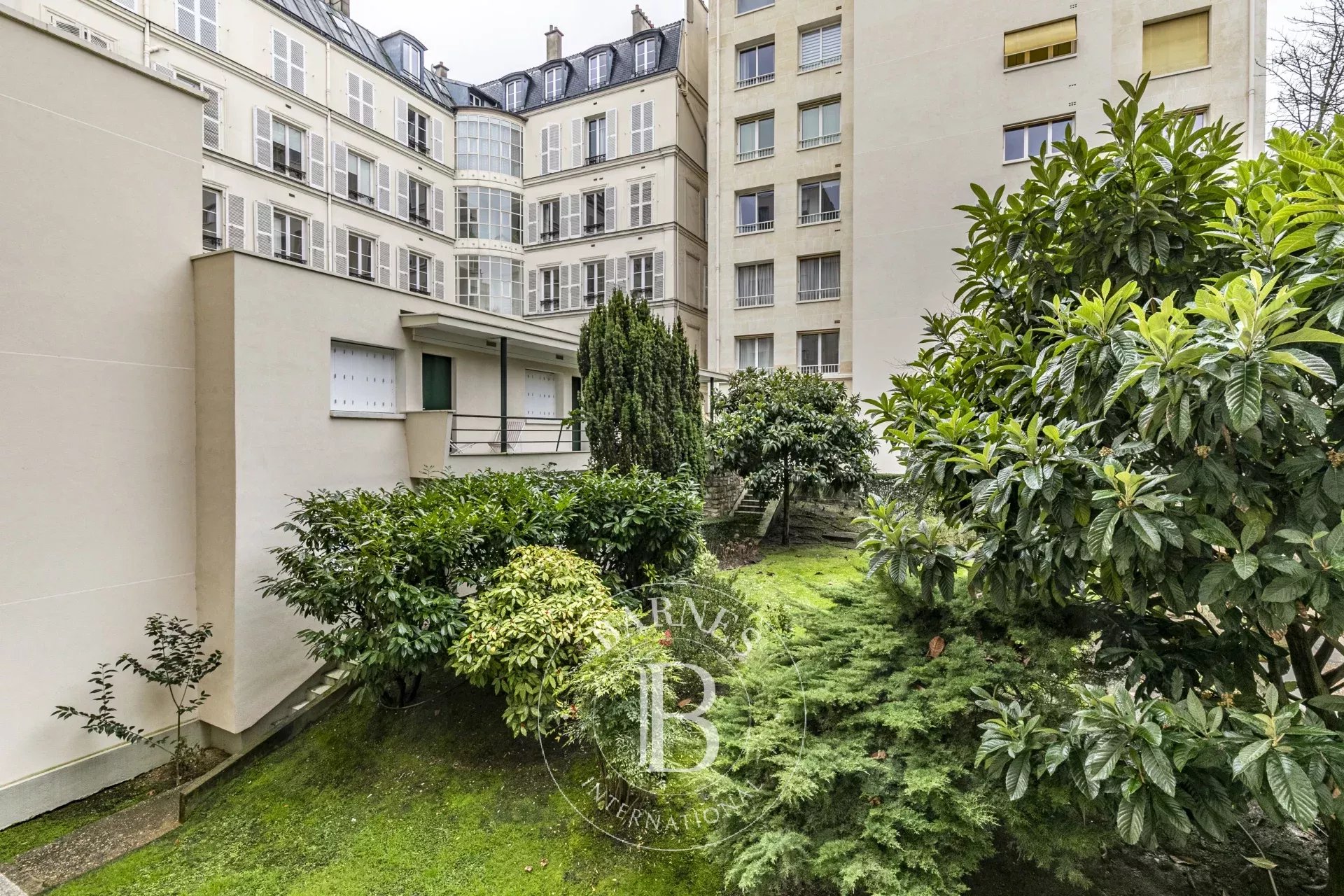 Daire Paris 7ème - picture 9