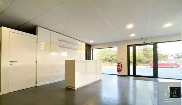 Location Commerce Binche