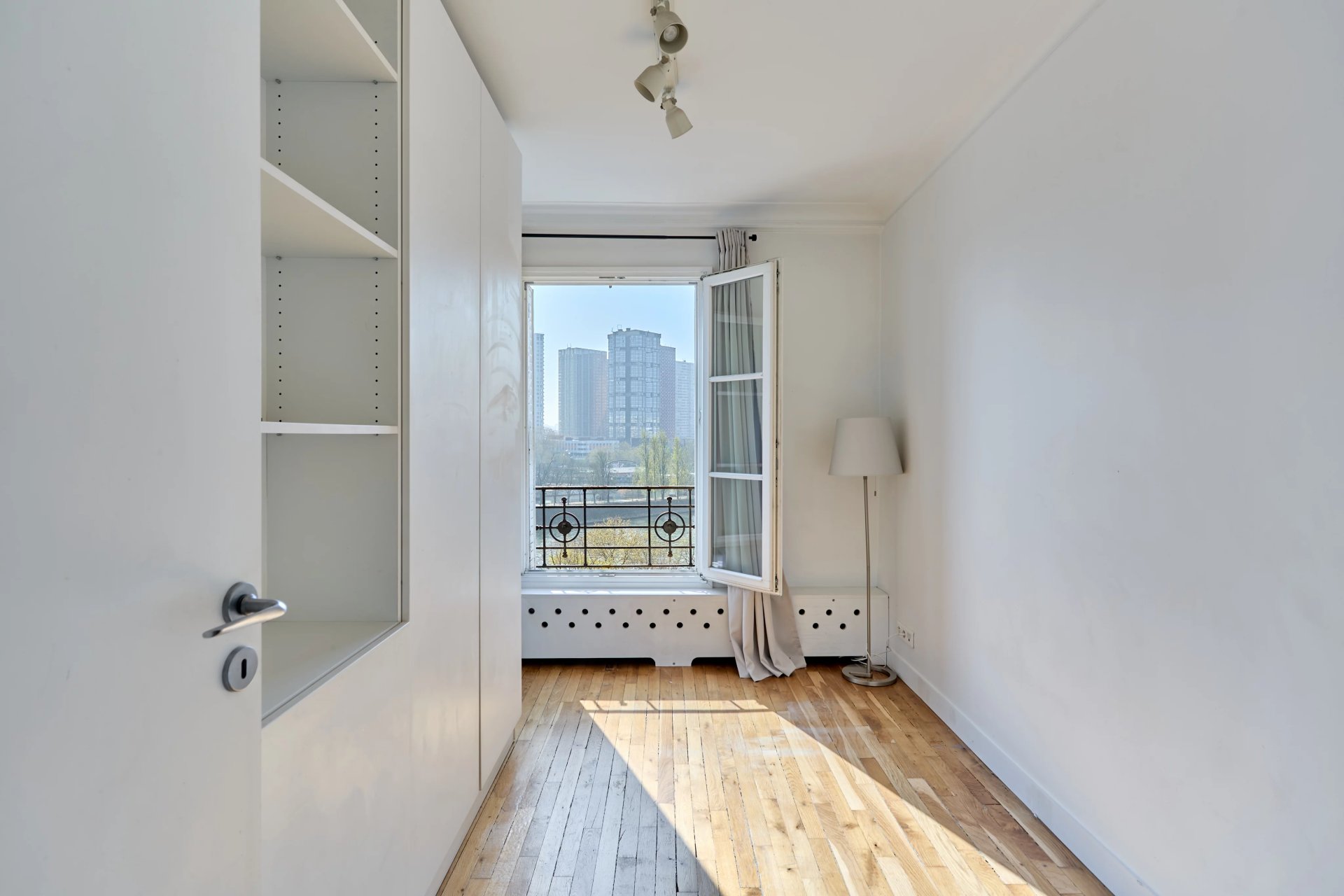 2 Bedroom Apartment/Flat's Image 3