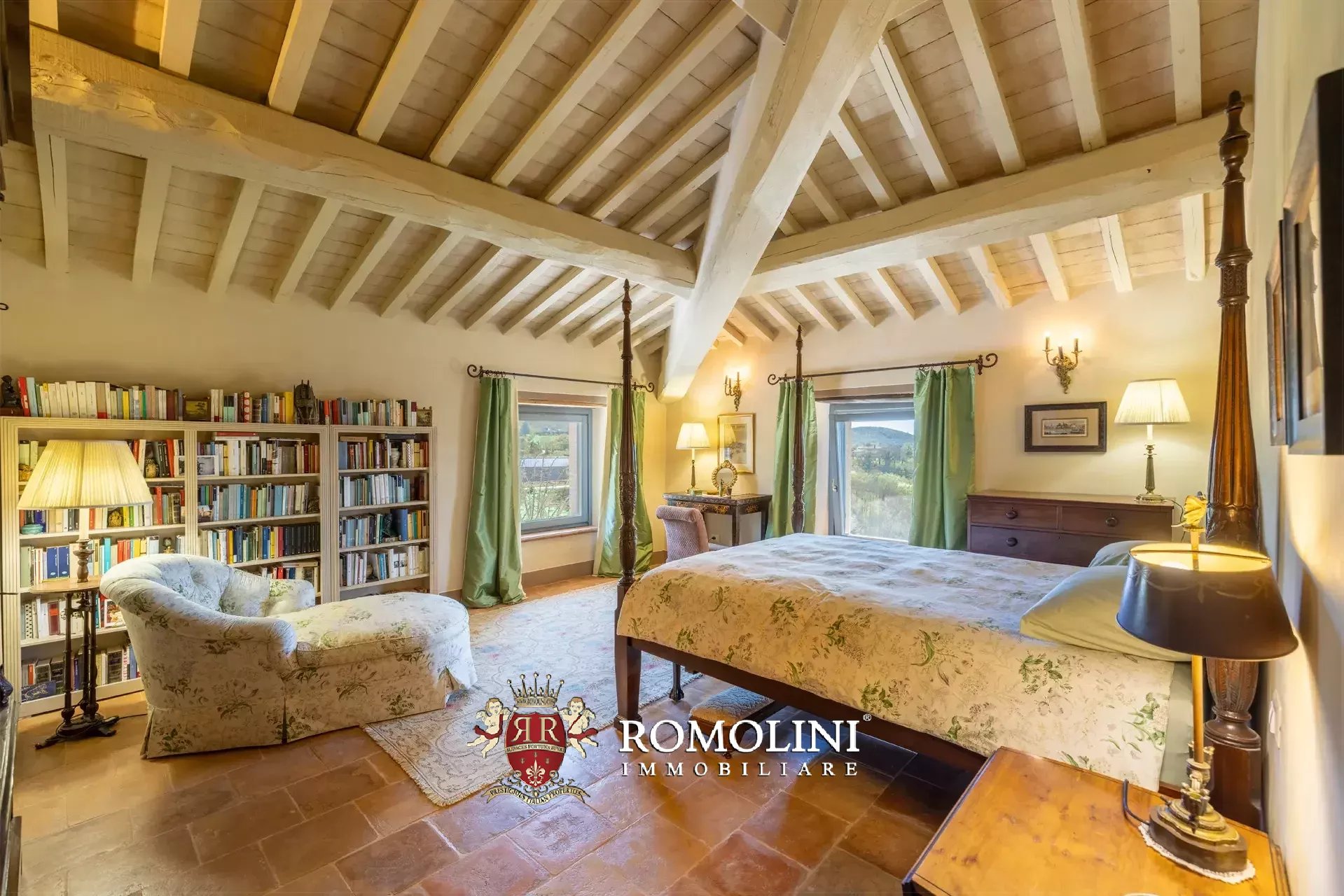 6 Bedroom Villa/Townhouse's Image 98