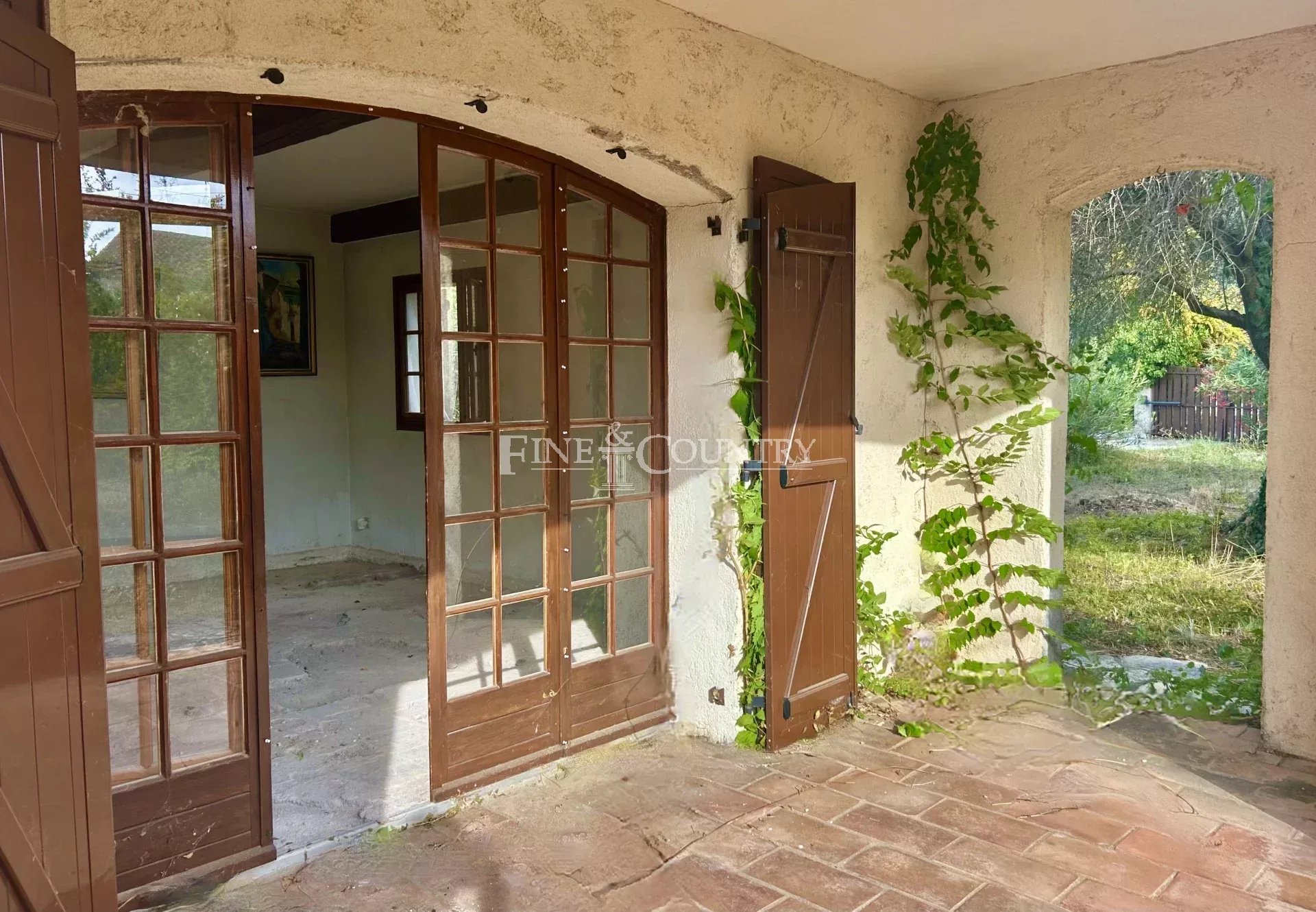 Photo of Villa and land for sale in Montauroux