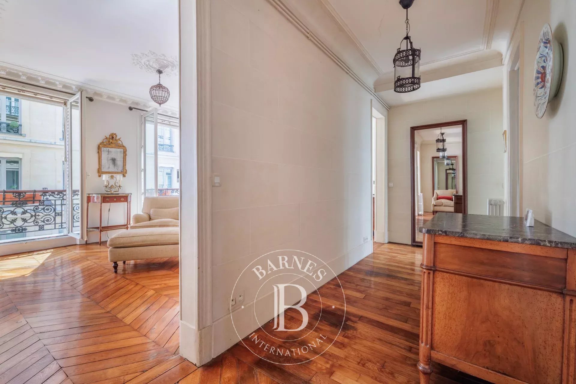 Daire Paris 4ème - picture 9