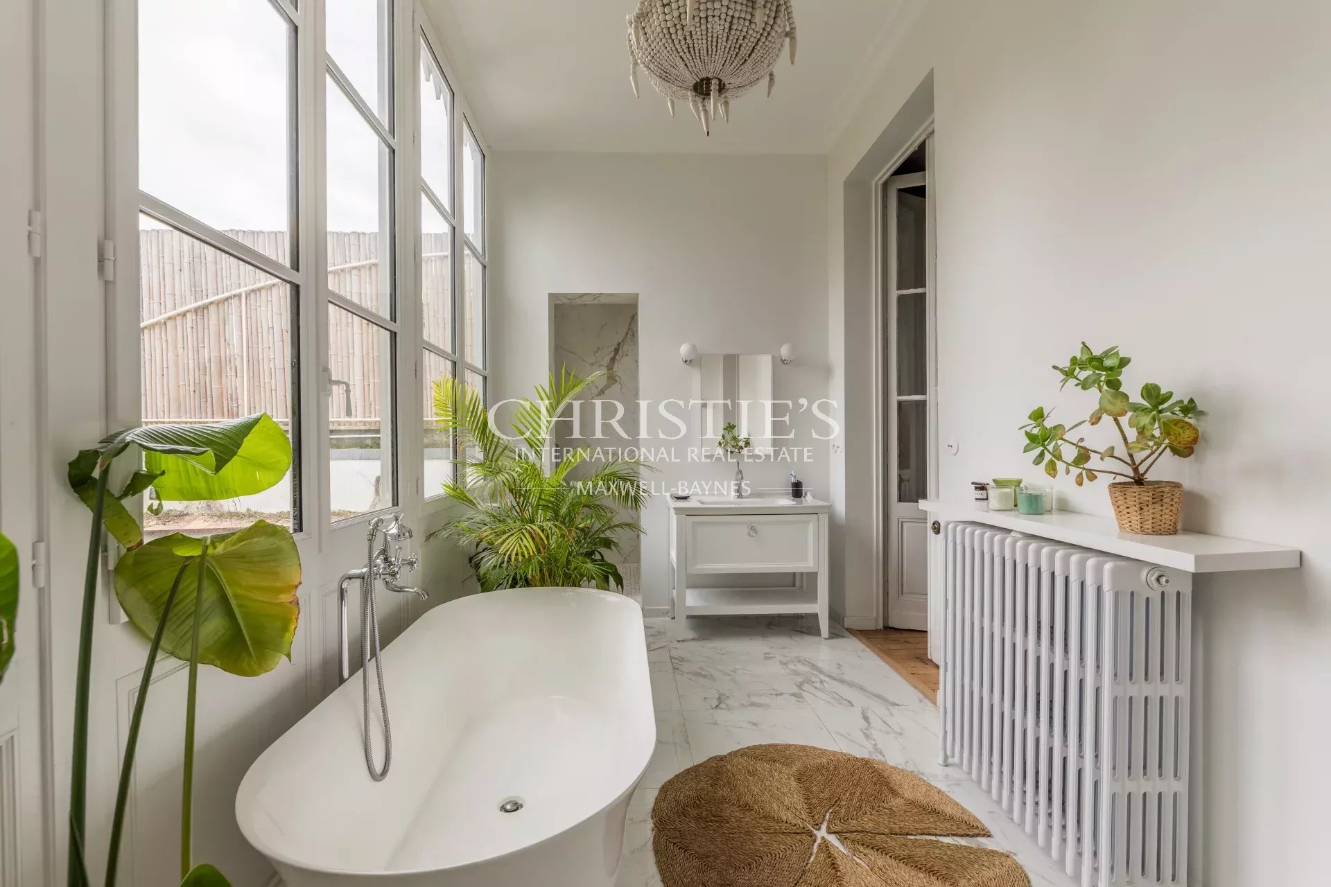 7 Bedroom Villa/Townhouse's Image 14