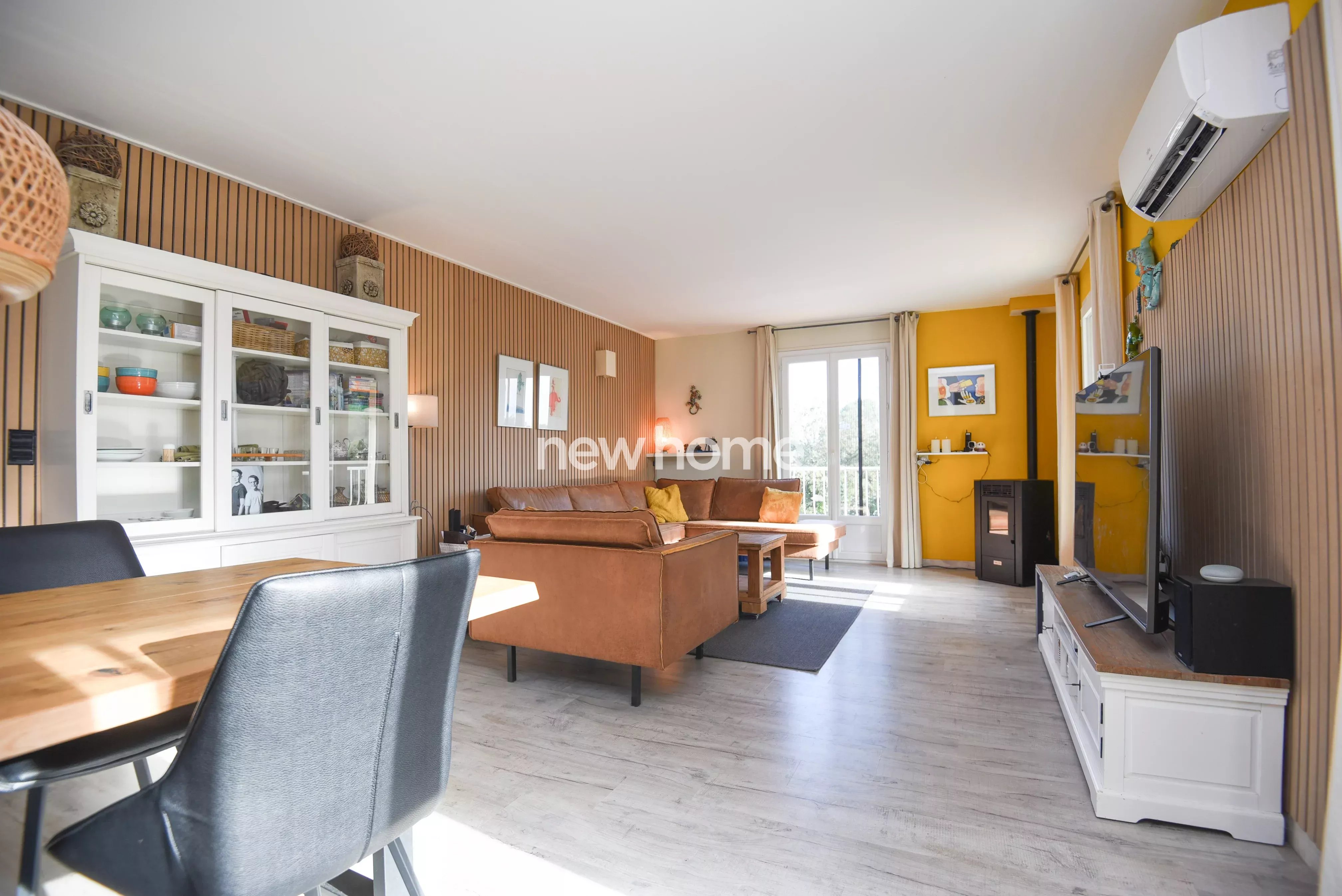 Villa avec piscine et une belle vue