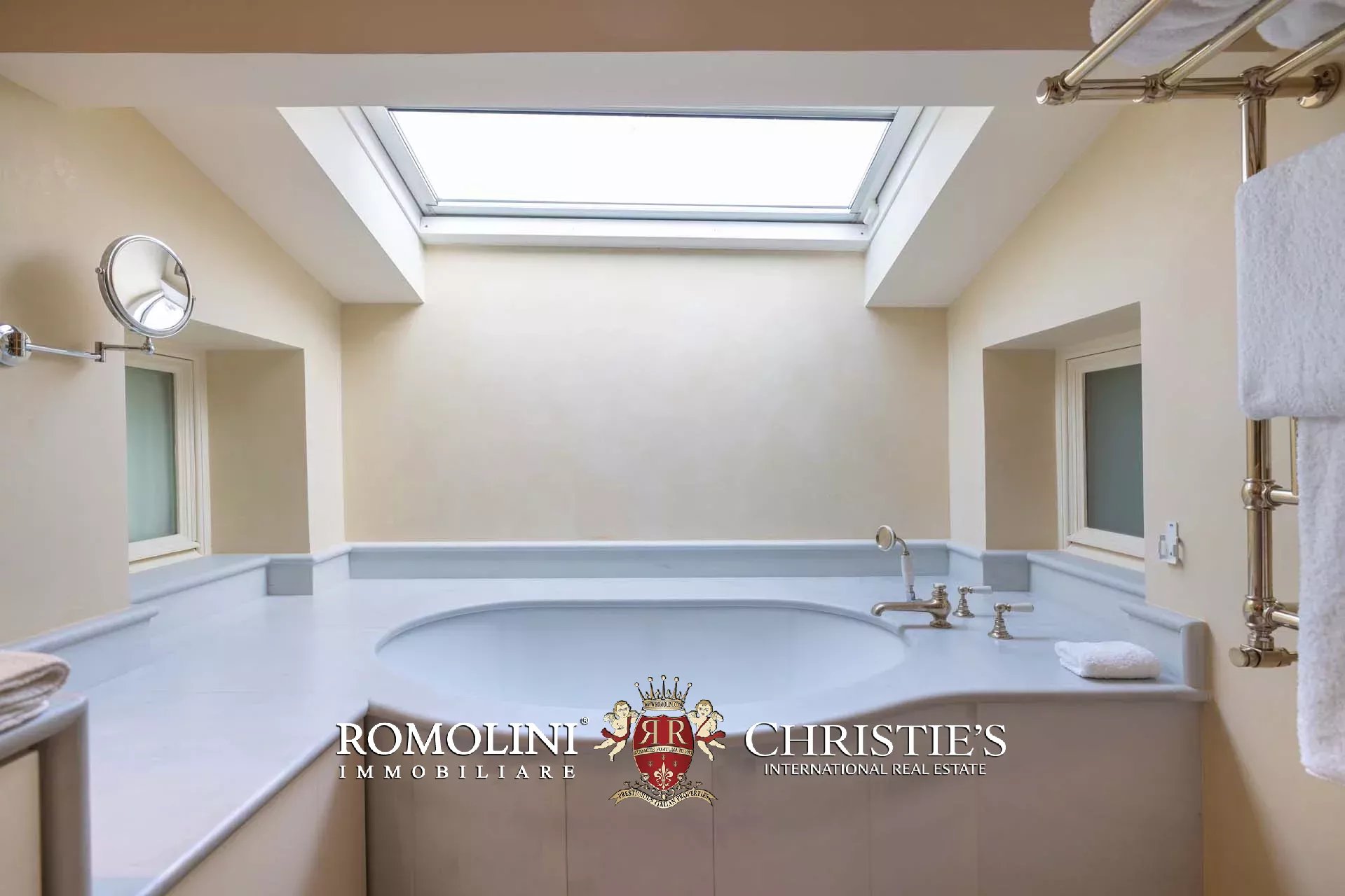 16 Bedroom Villa/Townhouse's Image 54