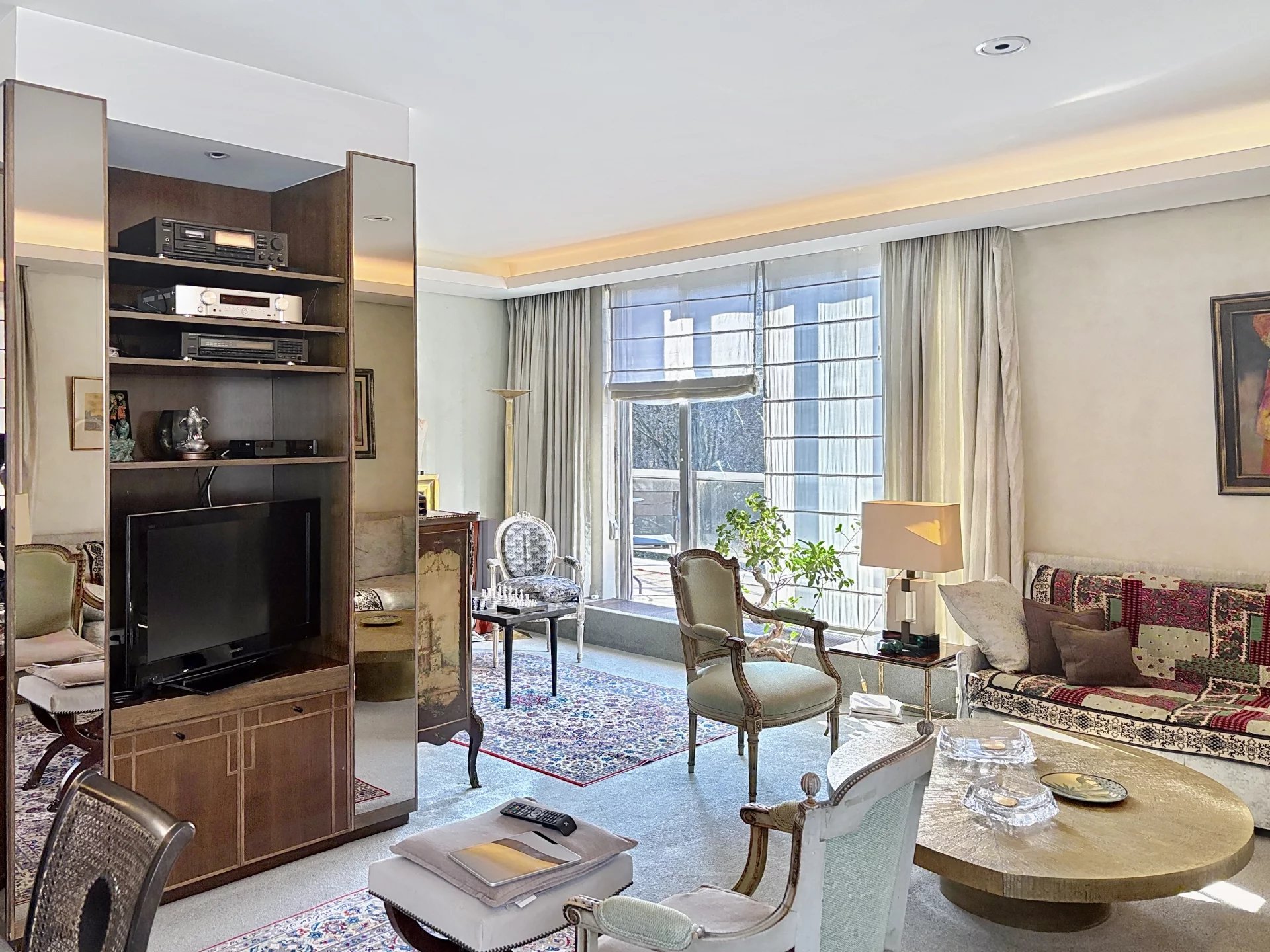 SOUS OFFRE - Bois de la Cambre - Appartement 3 chambres, terrasses, 2 garages