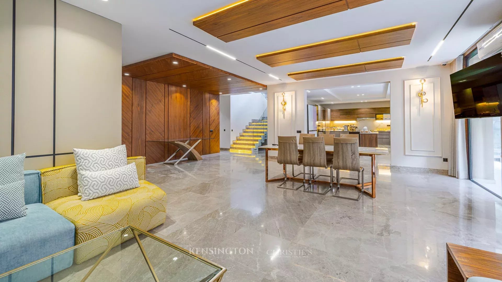 5 Bedroom Villa/Townhouse's Image 22