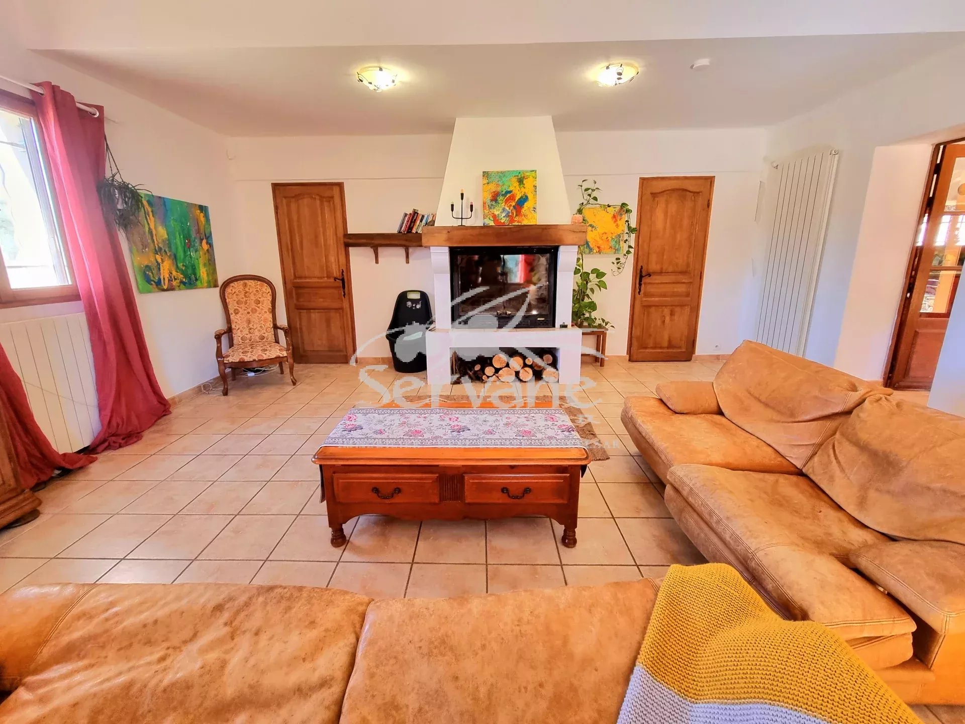 LORGUES VILLA T4 SUR 3220 m²
