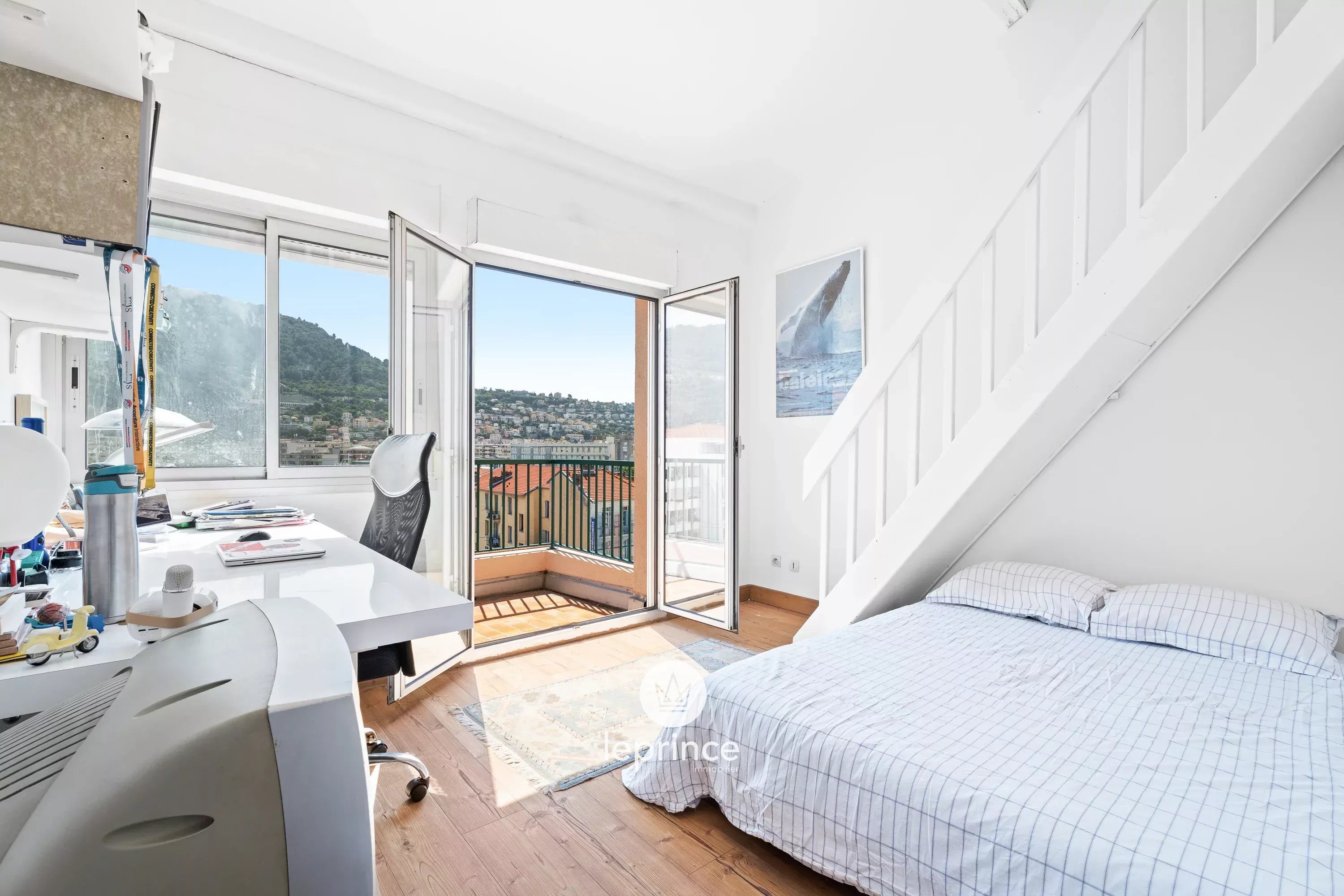 Nice Saint-Roch: 2-Bedroom Apartment – Terrace – Garage & Cellar
