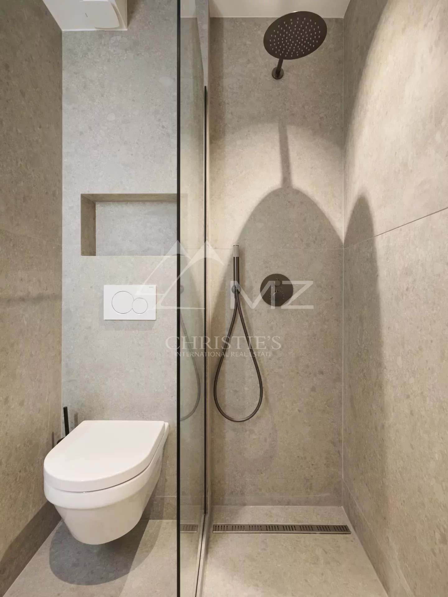 2 Bedroom Apartment/Flat's Image 19