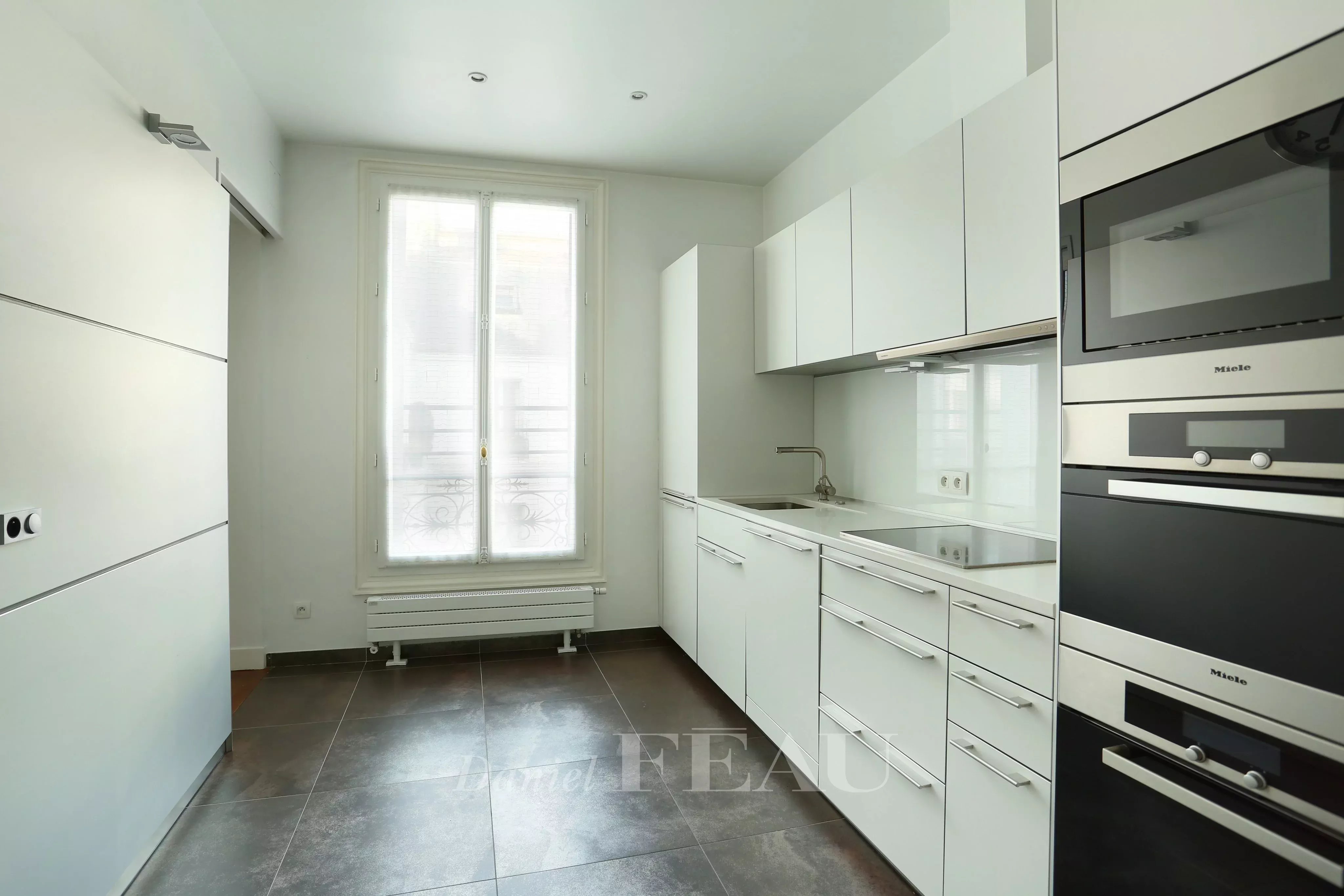 Kitchen Natural light Tile Stainless steel