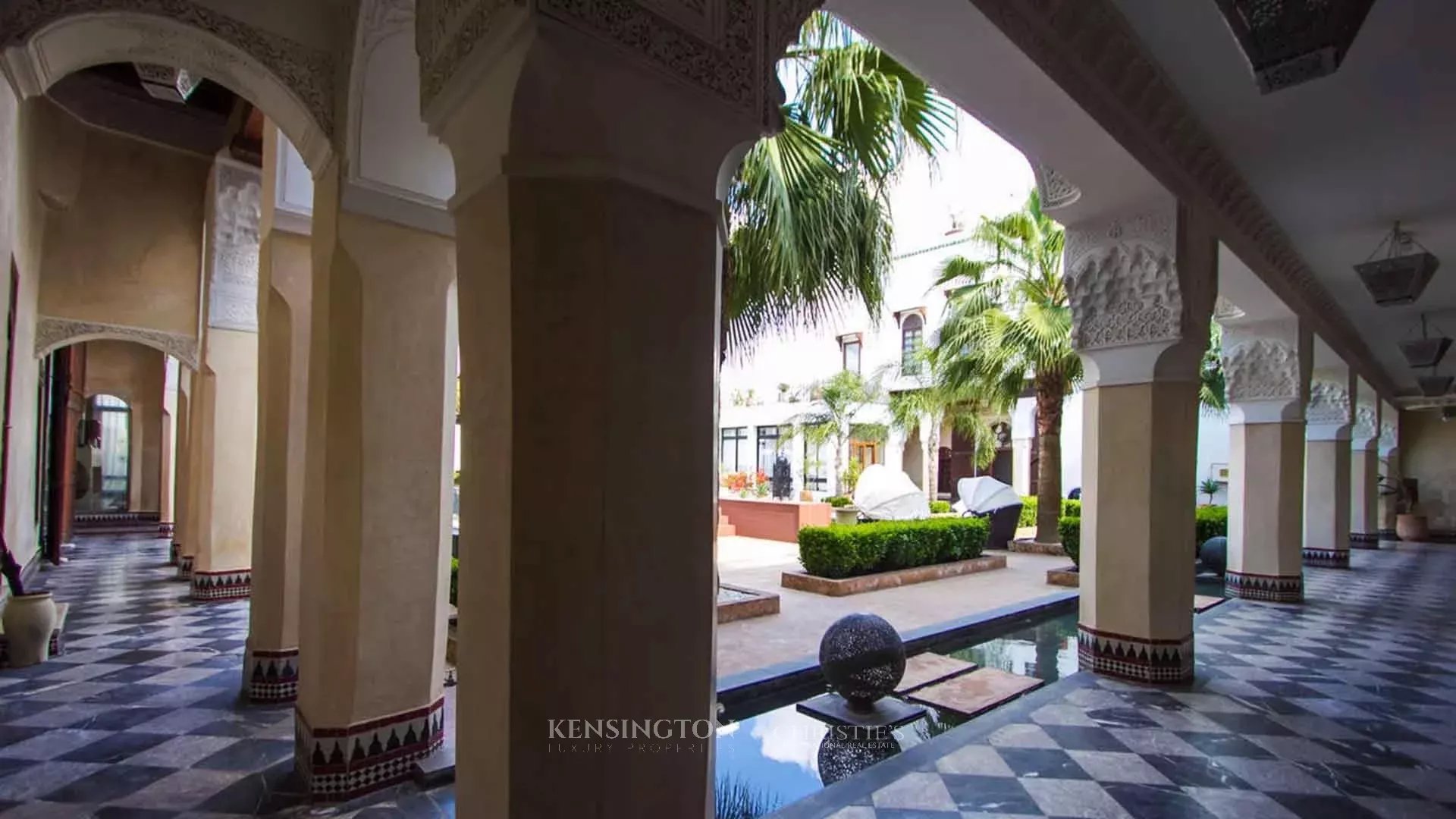 10 Bedroom Villa/Townhouse's Image 7