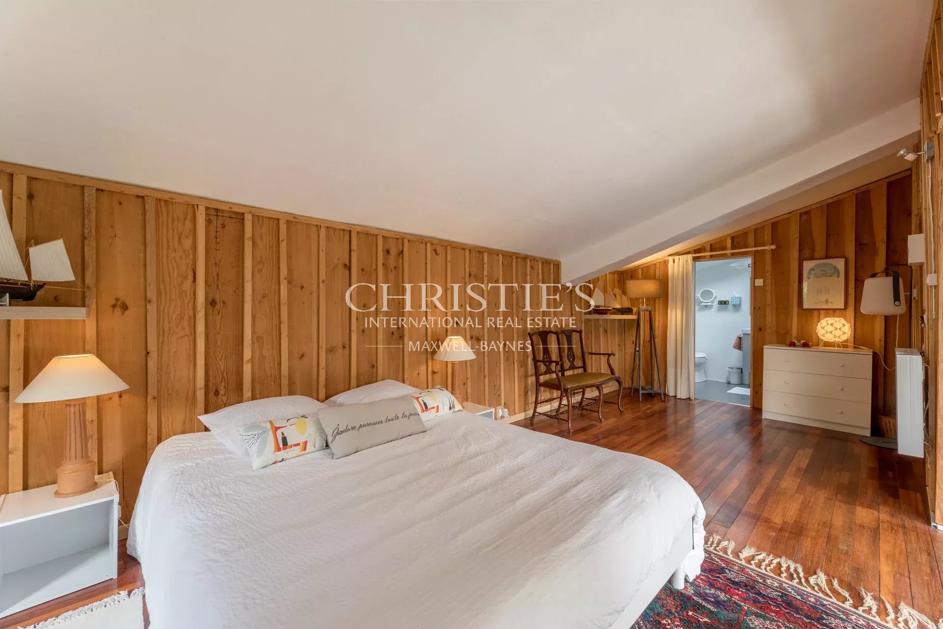 5 Bedroom Villa/Townhouse's Image 26
