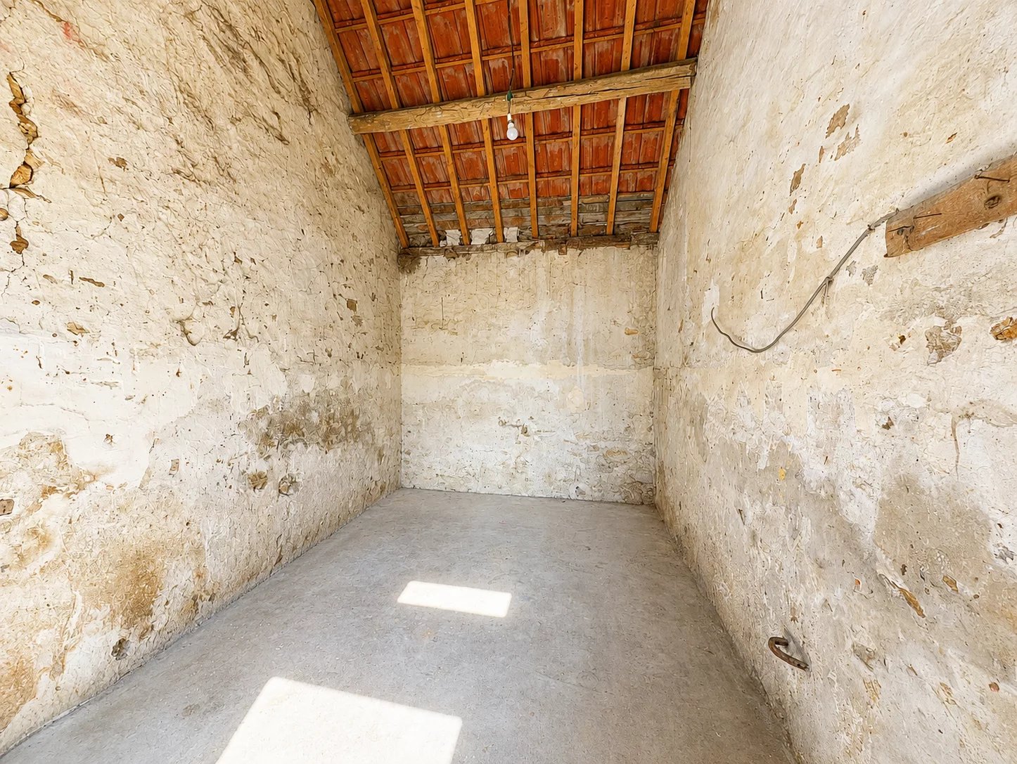 Ref 2280 – Stone Briard Longère • 3 bedrooms + garage and outbuilding