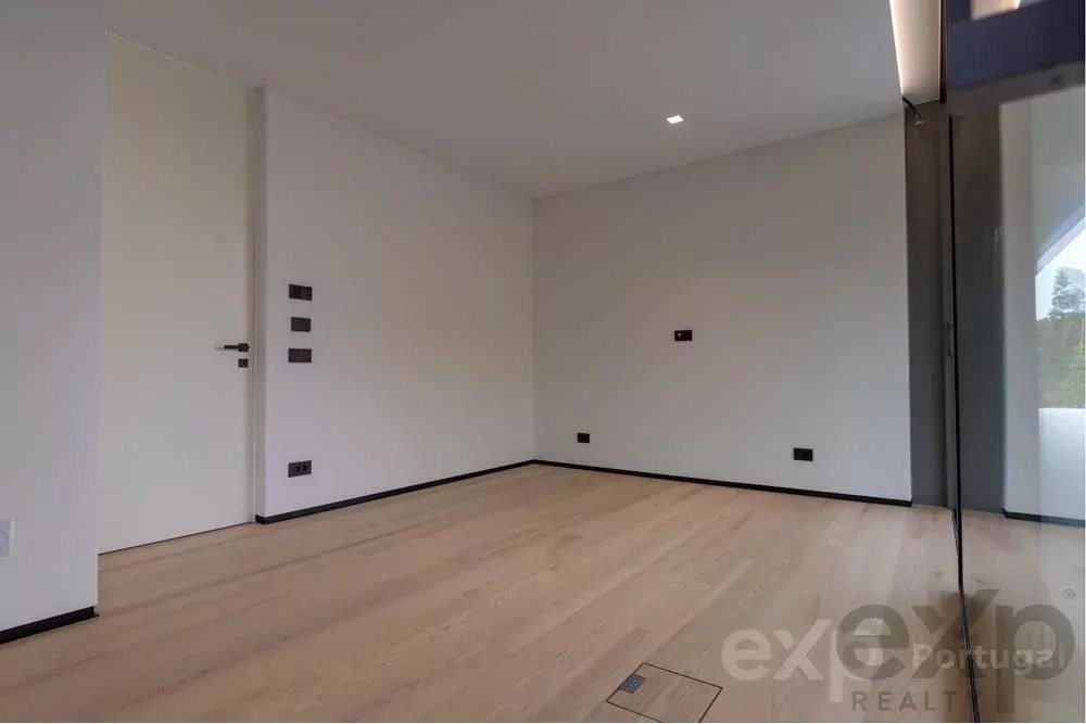 New detached house in an exclusive condominium of 4 luxurious units. 85506671 image 5