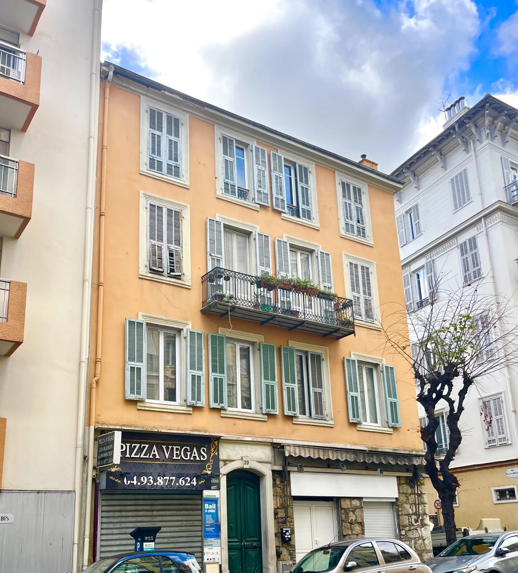 LIBERATION - Vernier - Beau Studio 25m² - Refait à neuf - 130.000 €