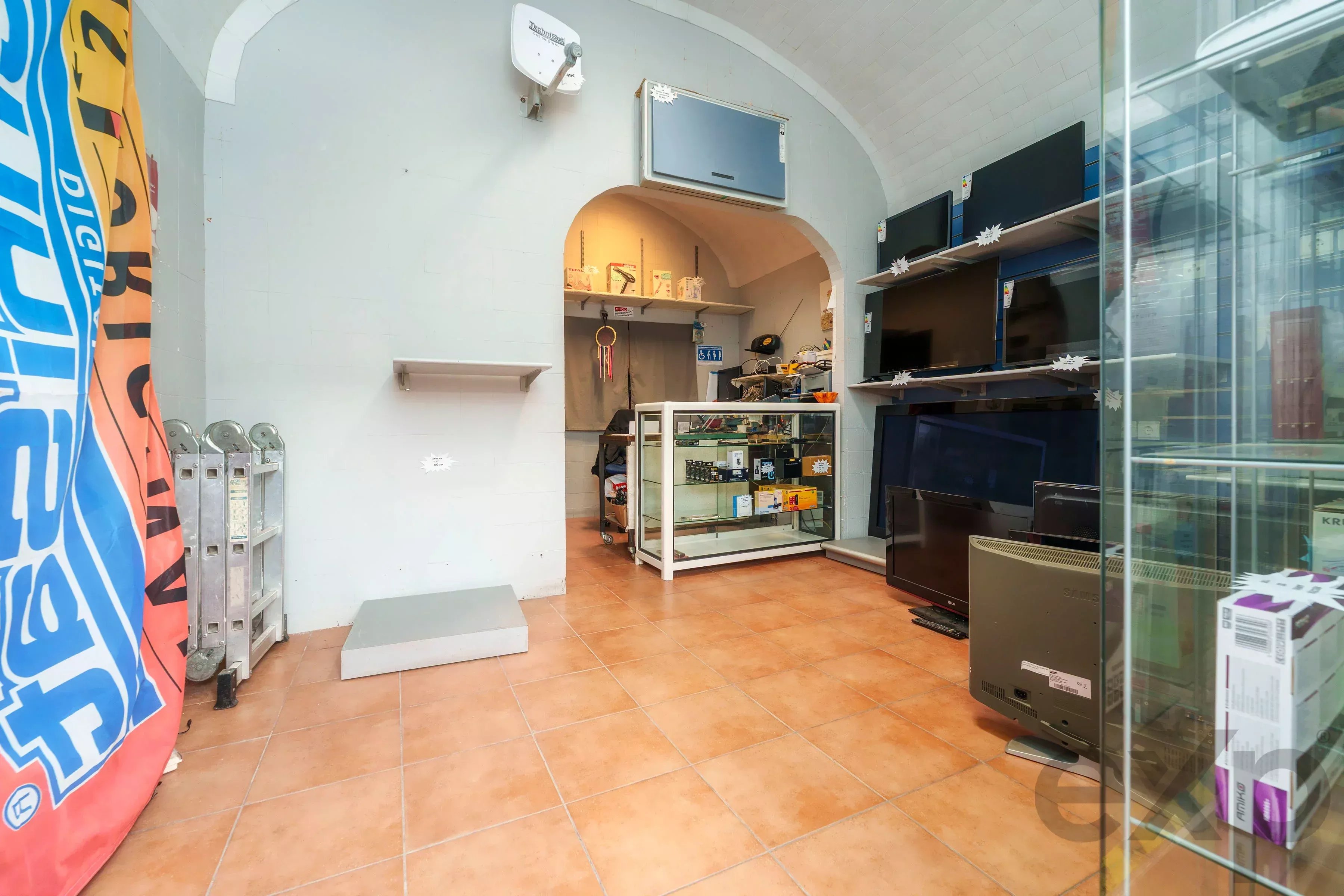 House in the centre of Olhão with approved plans. 87005464 image 8