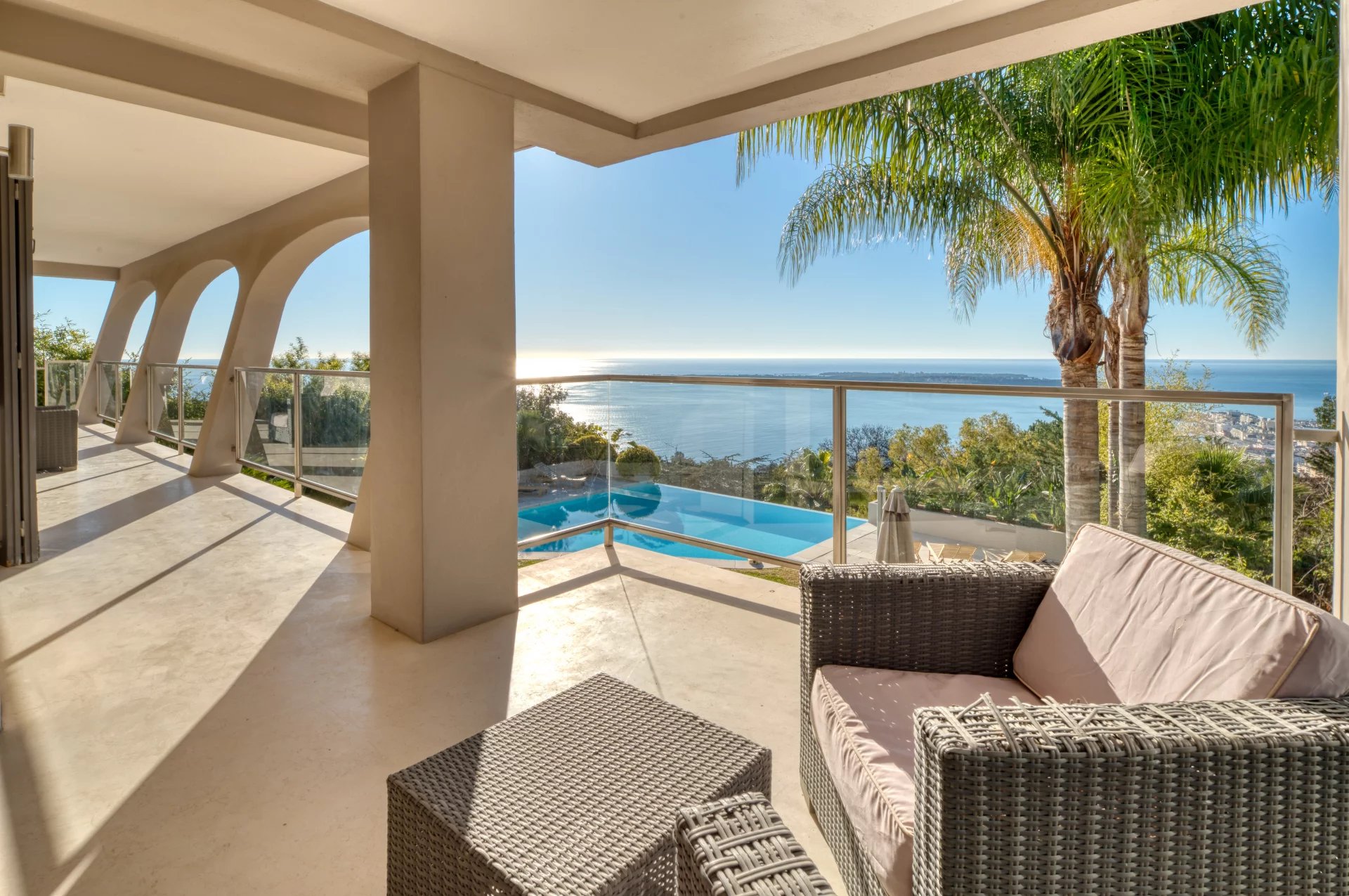 SUPER CANNES  -VUE MER PANORAMIQUE  – 320M2